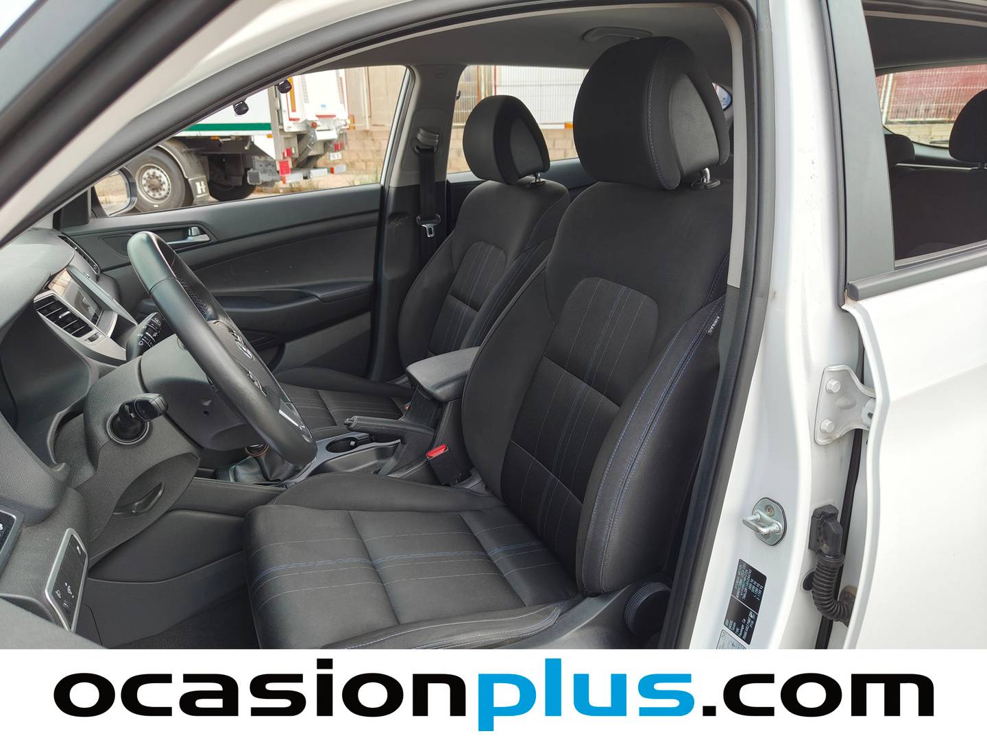 Foto asientos delanteros Hyundai Tucson Hyundai Tucson 1.6 GDI BlueDrive Essence 4x2 (131 CV)
