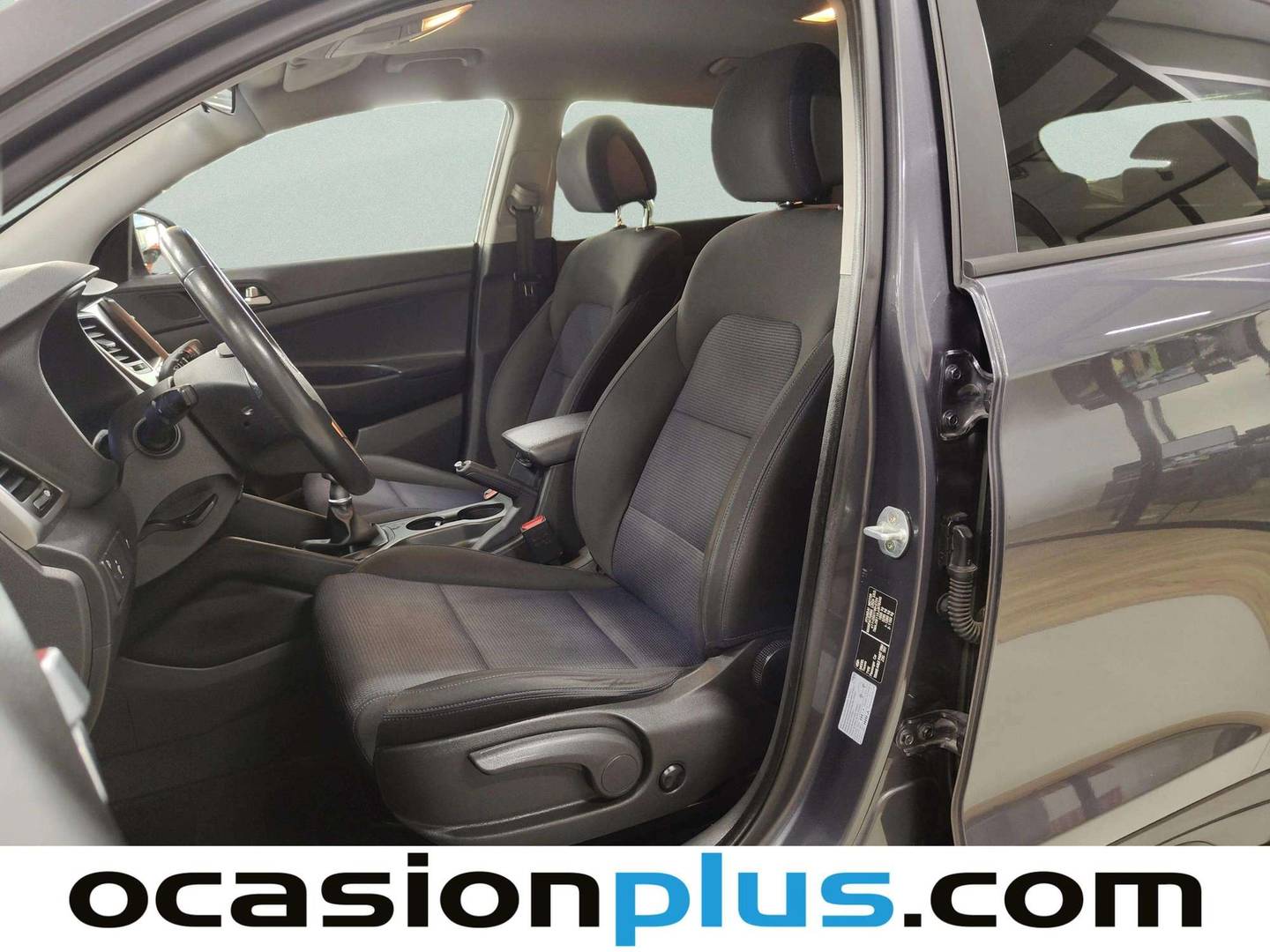 Foto asientos delanteros Hyundai Tucson Hyundai Tucson 1.6 GDI BlueDrive Link 4x2 (131 CV)