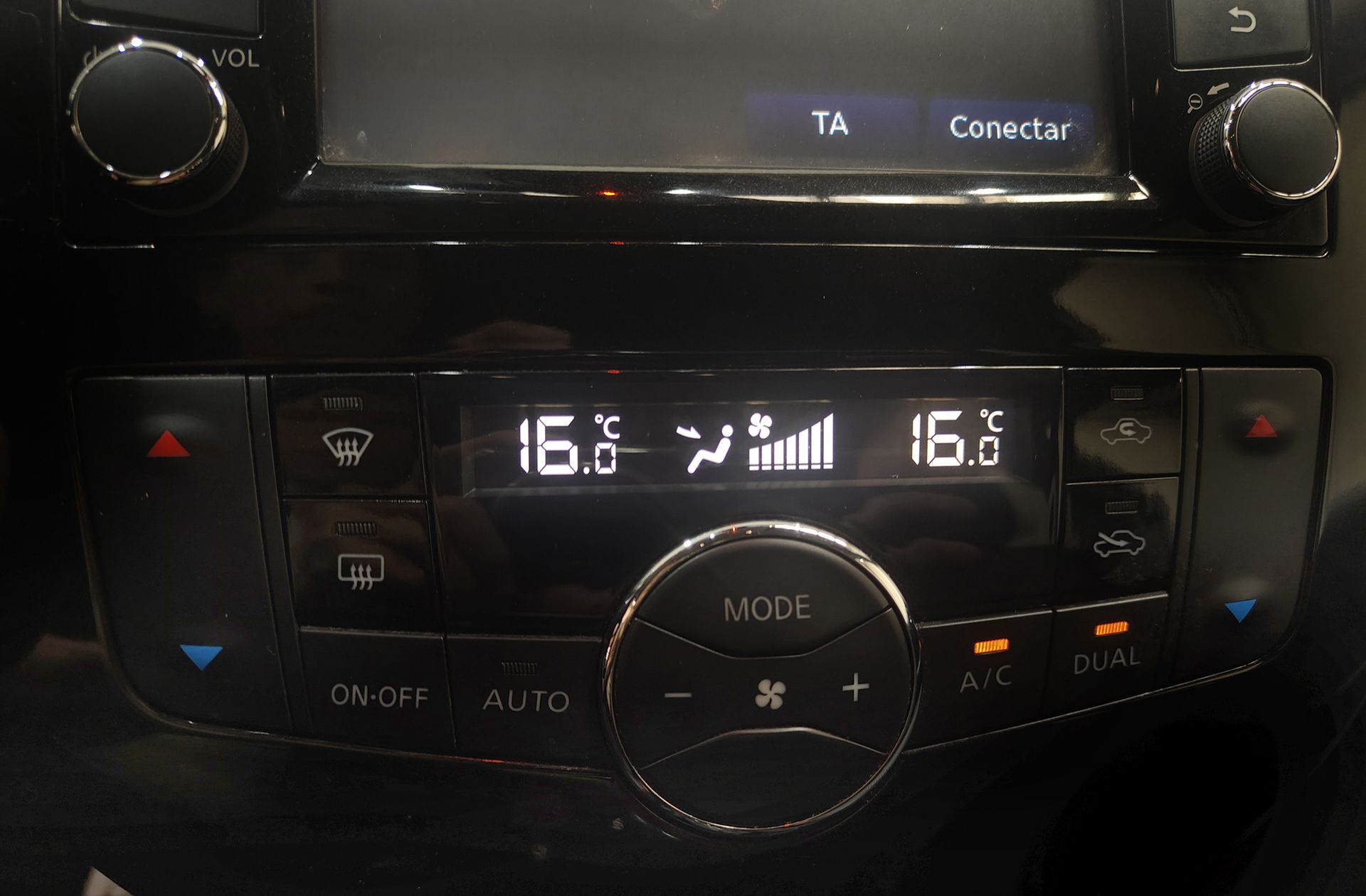 Nissan Pulsar 1.2 DIG-T N-TEC - foto 31