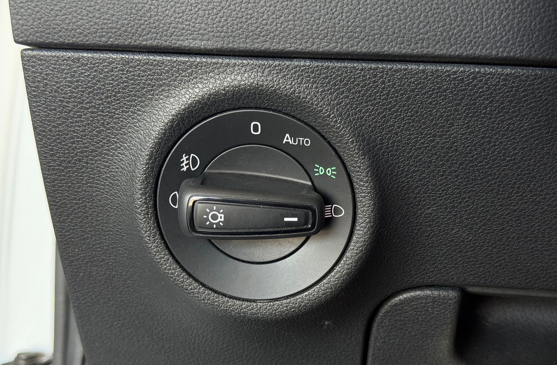 Škoda Karoq 1.5 TSI ACT Ambition - foto 22