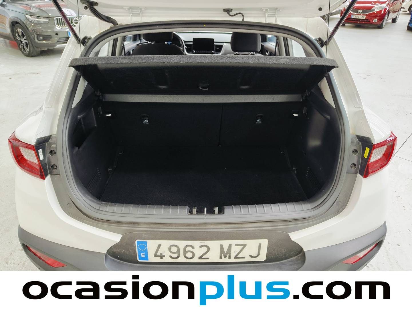 Fotos maletero KIA Stonic KIA Stonic 1.0 T-GDi MHEV MT Concept (100 CV)