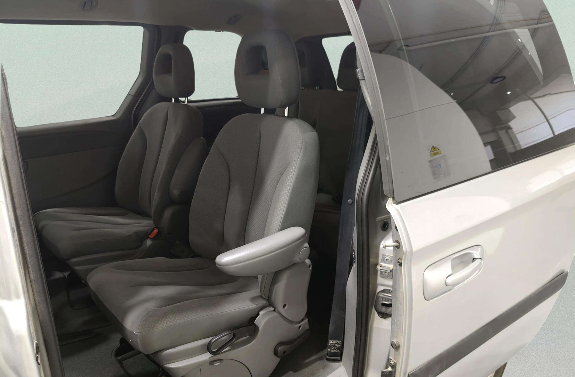 Chrysler Voyager 2.8 CRD LX 7 plazas - foto 10