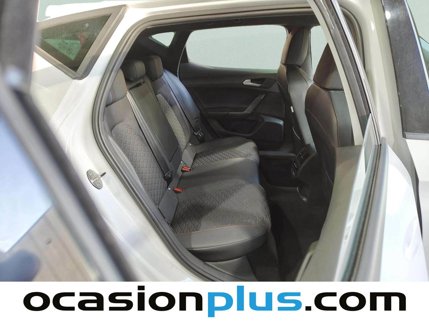Seat León Seat León 1.0 eTSI S&S FR 25 Aniversario DSG (110 CV) al mejor precio