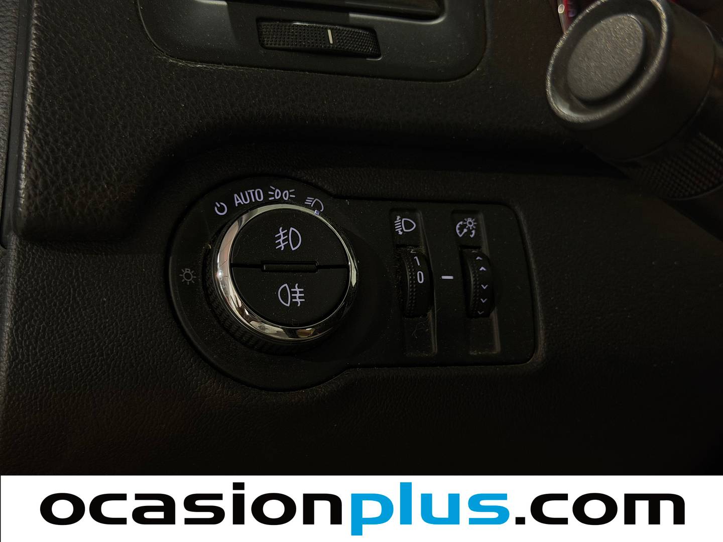 Equipamiento del Opel Insignia Opel Insignia 2.0 CDTI ecoFlex S&S Selective (140 CV)