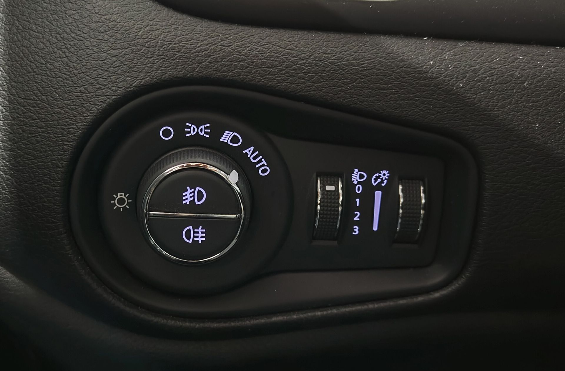 Jeep Renegade 1.3G Limited 4x2 Ddct - foto 28