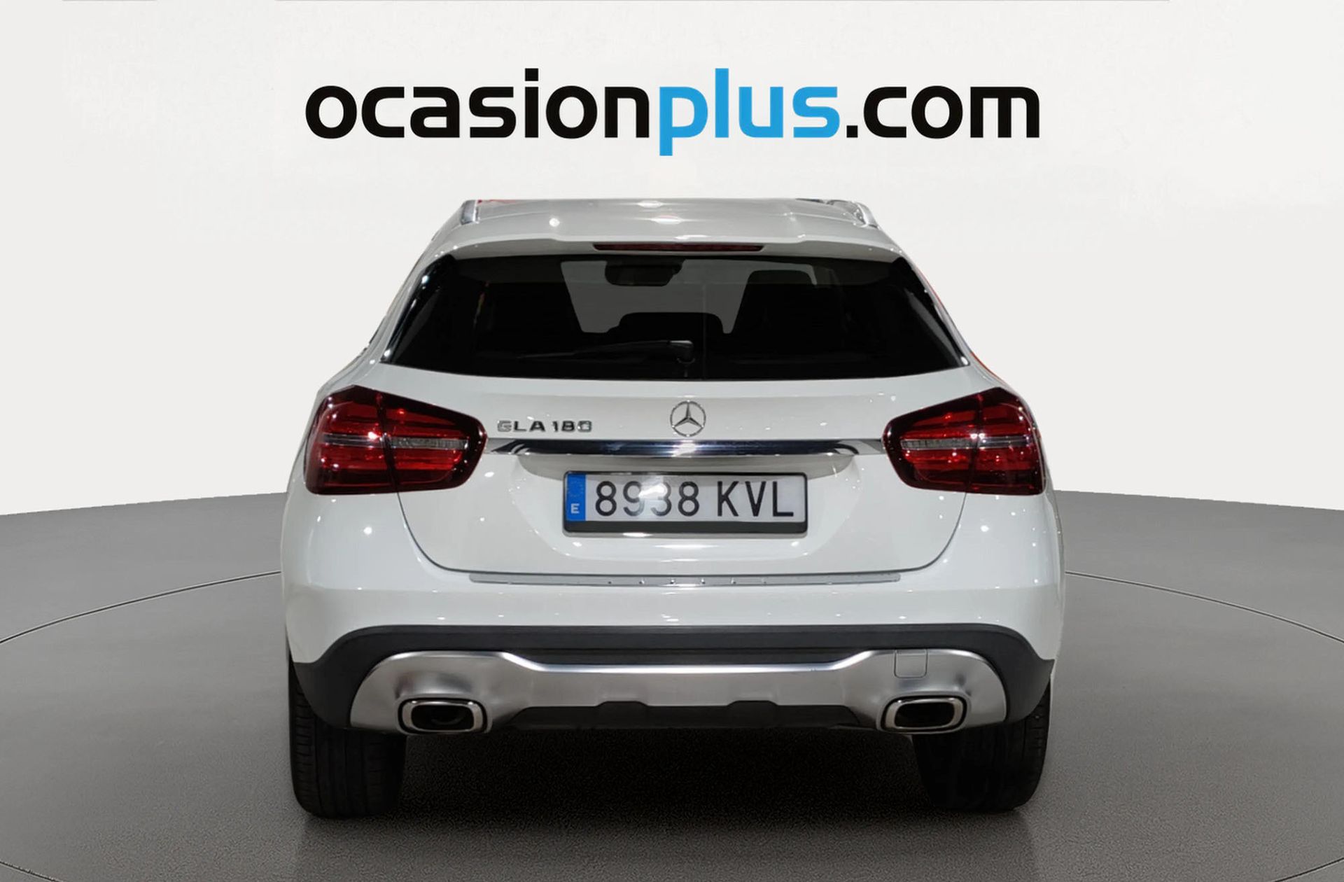 Mercedes-Benz GLA 180 - foto 15