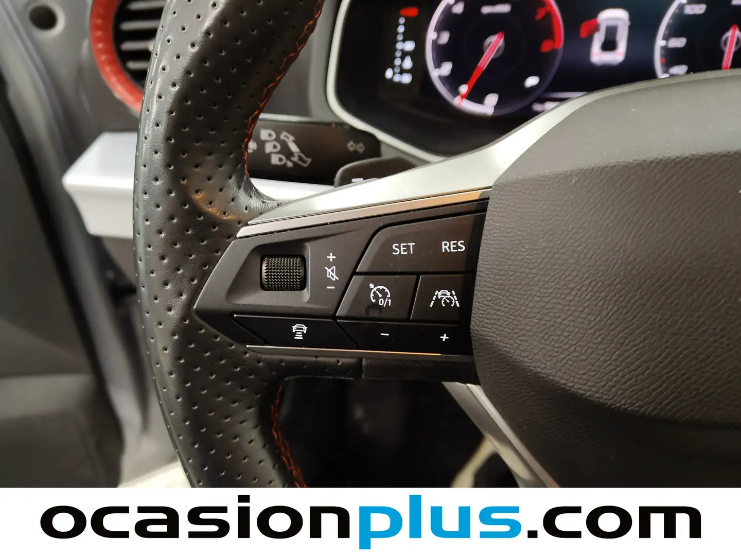 Foto Seat Arona SEAT Arona 1.5 TSI FR XL DSG  (150 CV)