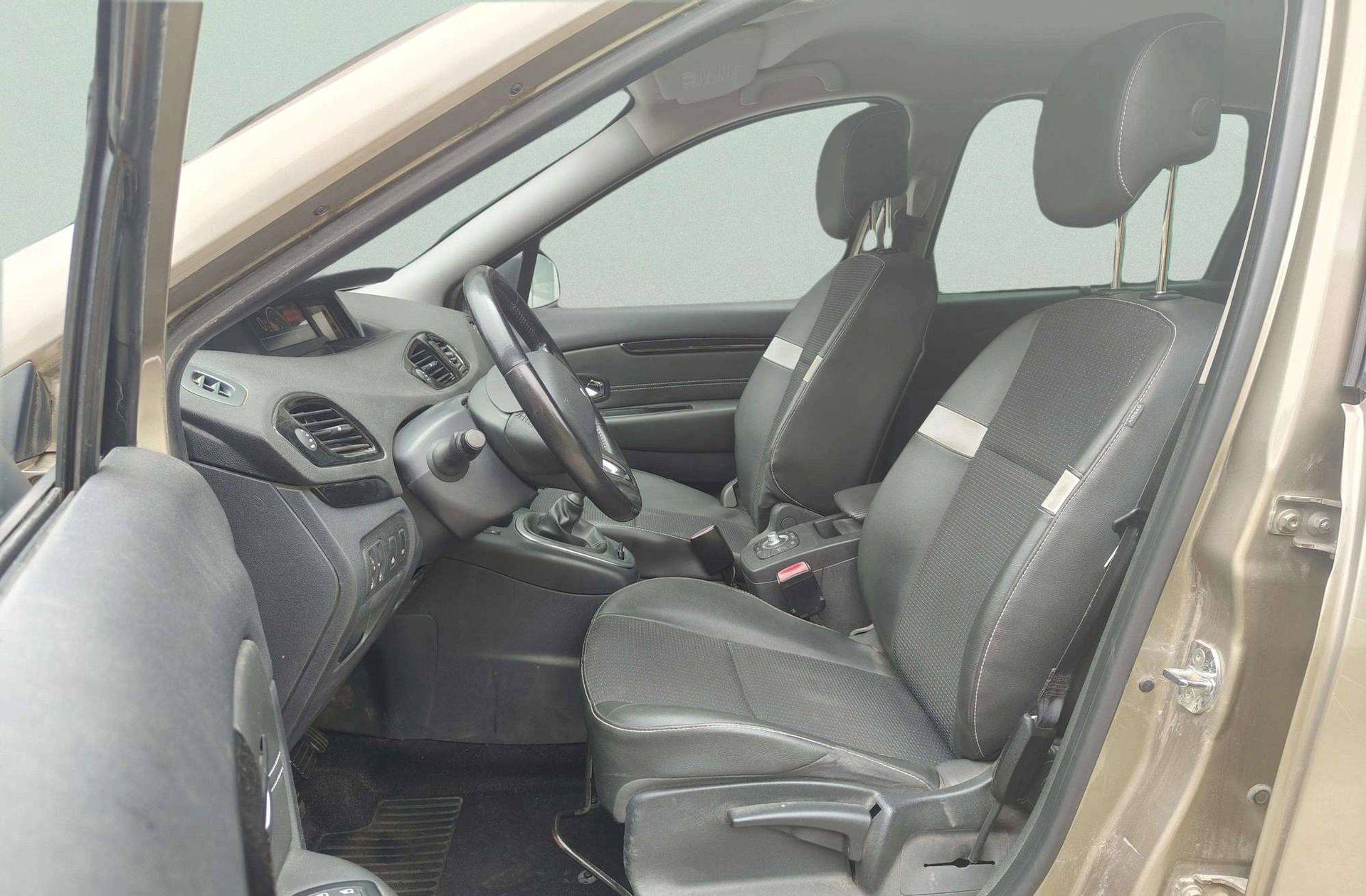 Renault Grand Scénic Dynamique Energy dCi - foto 9