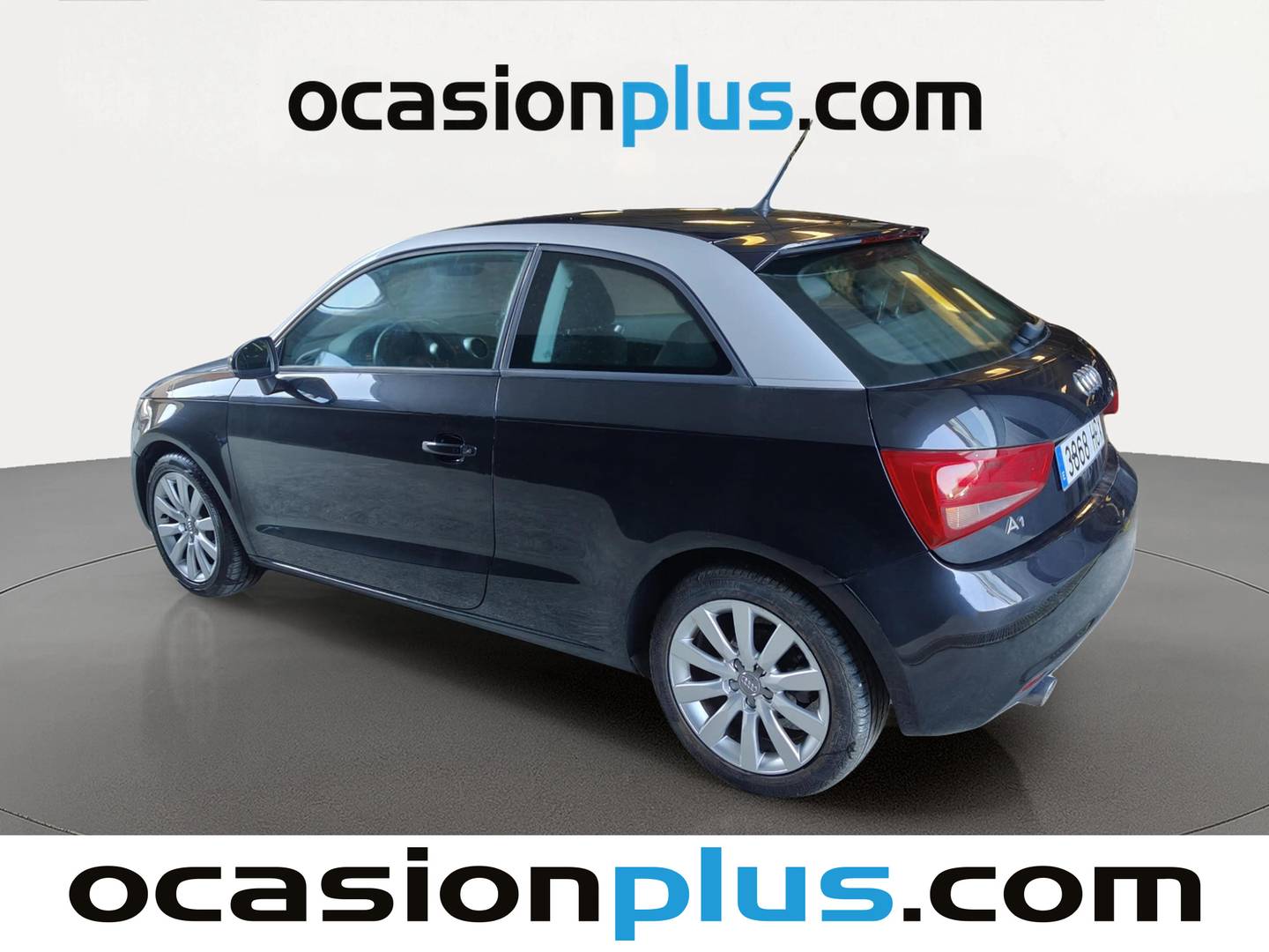 Foto trasera Audi A1 Audi A1 Attraction 1.6 TDI (105 CV) izquierda