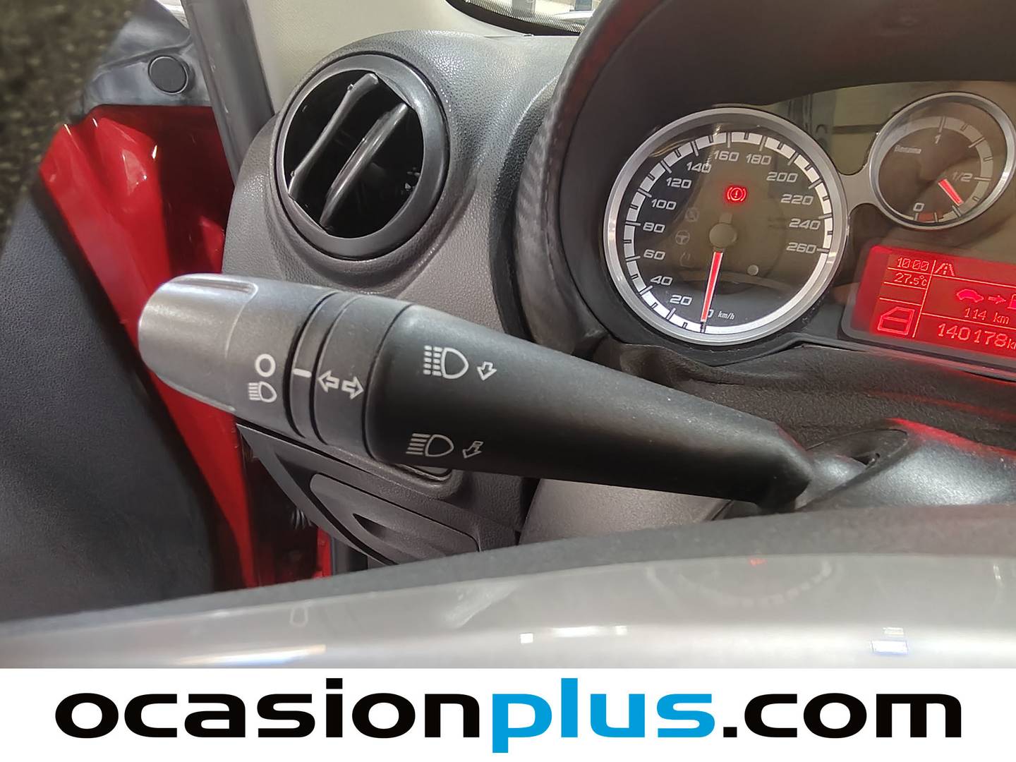 Equipamiento del Alfa Romeo MiTo Alfa Romeo Mito 1.4 Multi-Air Distinctive (105 CV)