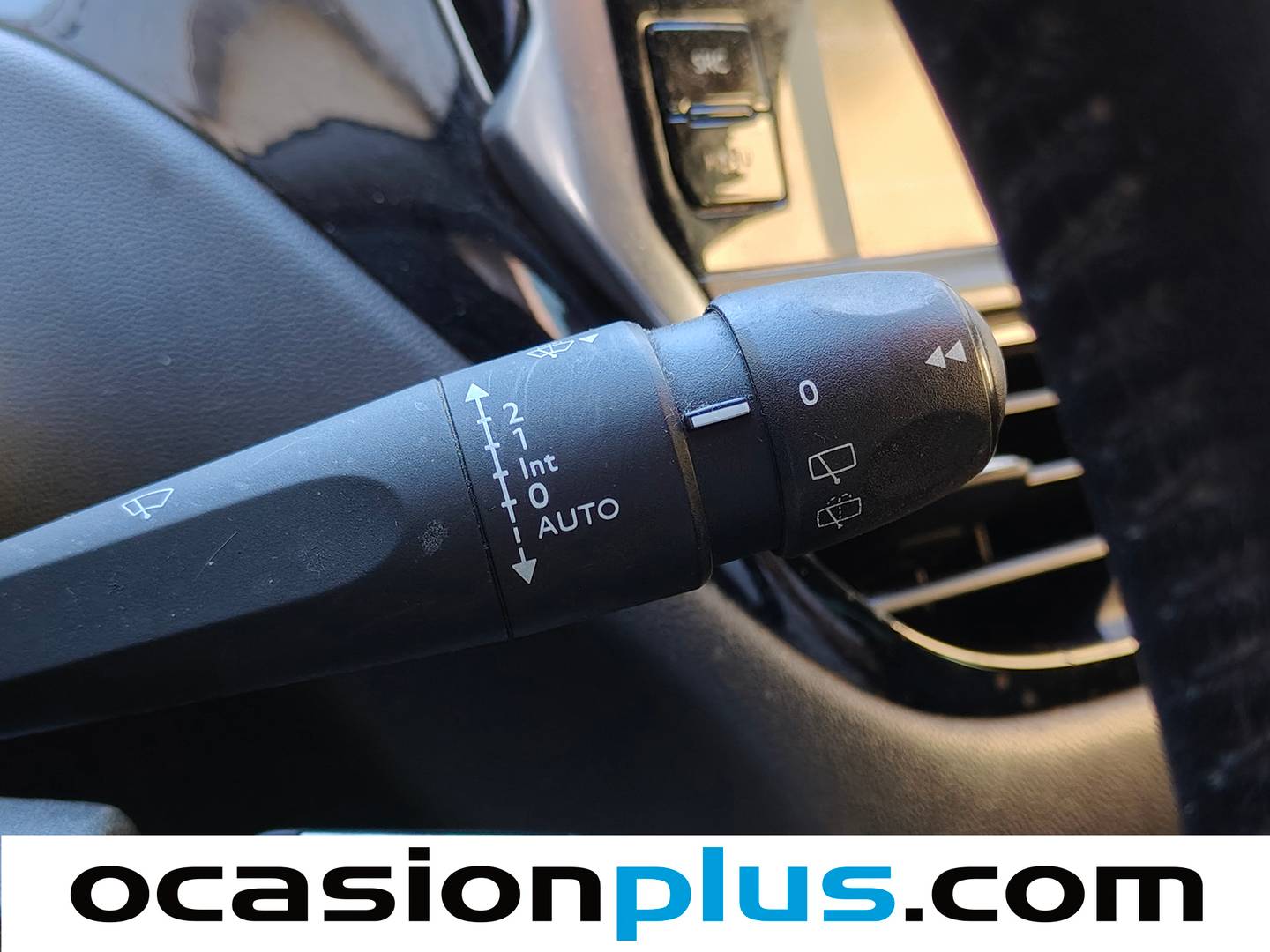 Acabados Peugeot 208 Peugeot 208 PureTech Signature (82 CV)