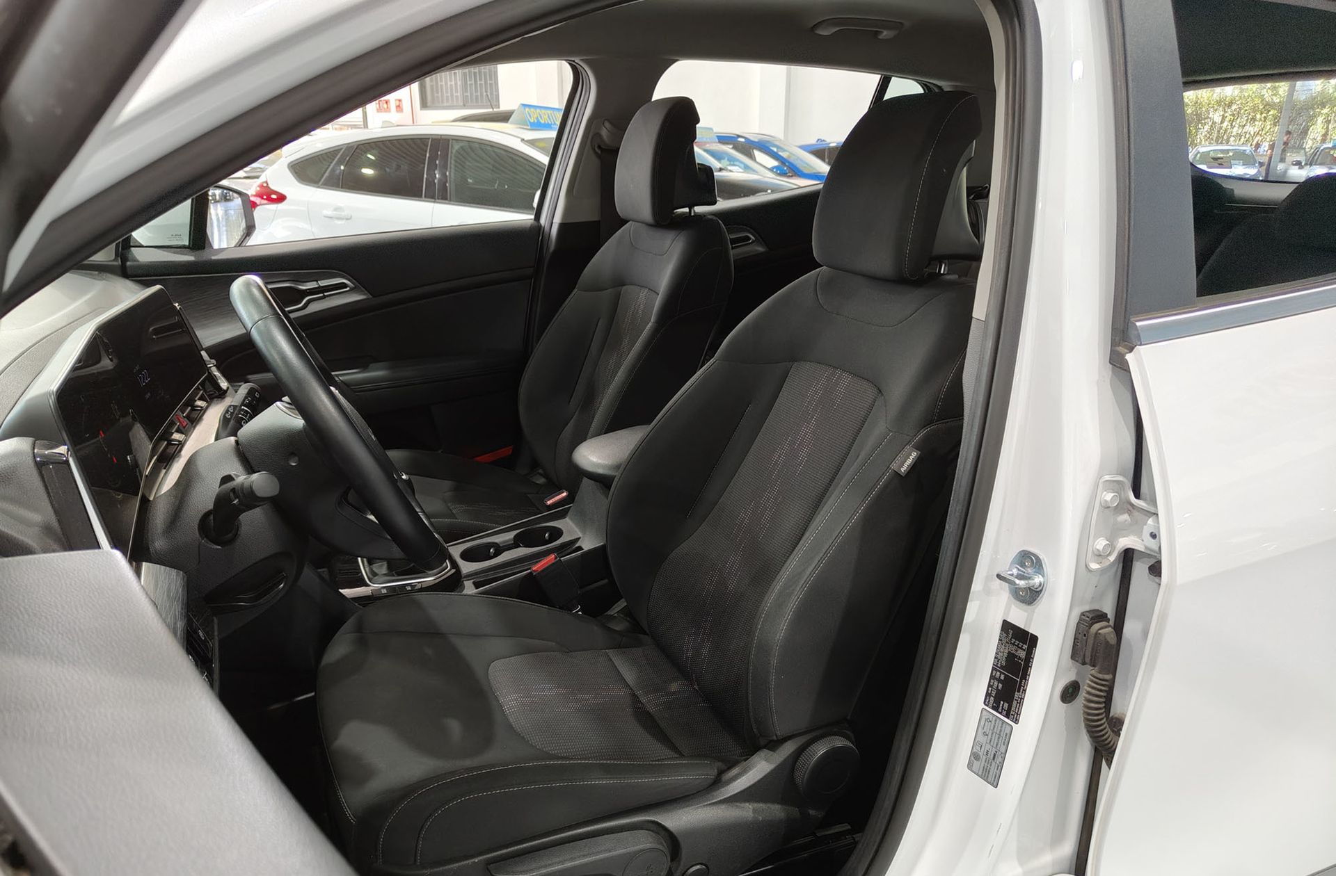 Kia Sportage 1.6 T-GDi MHEV Drive 4x2 - foto 11