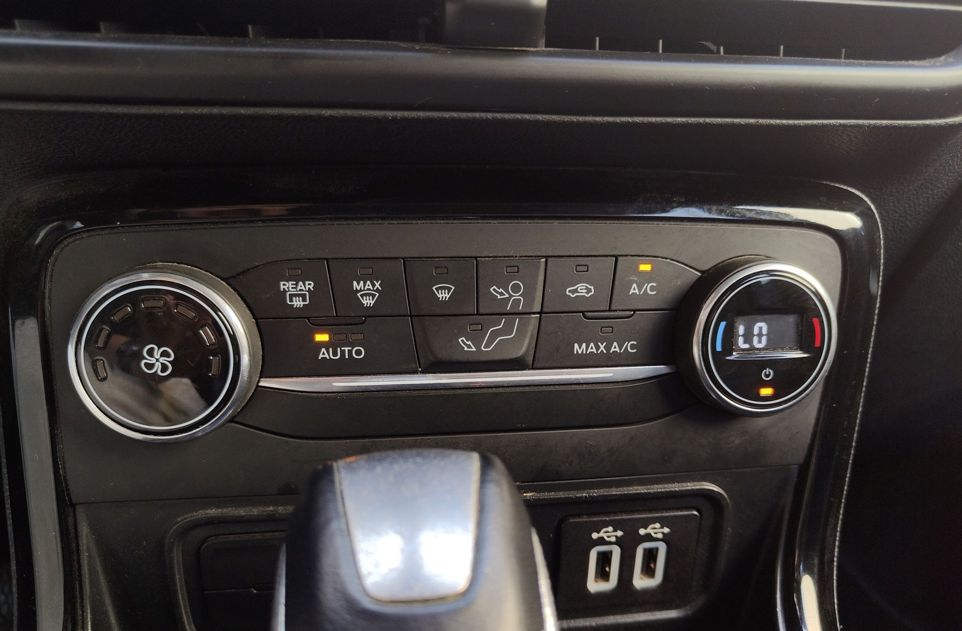 Ford EcoSport 1.0 EcoBoost Titanium - foto 27