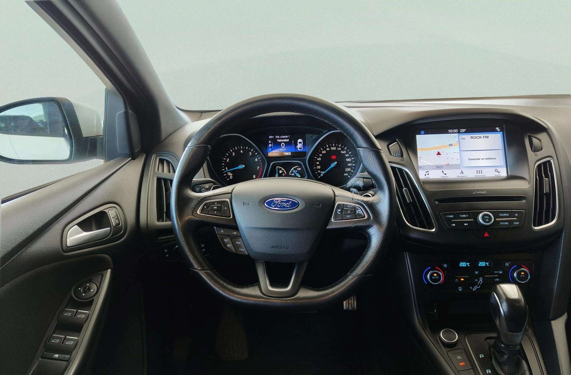 Ford Focus 1.5 EcoBoost ST-Line - foto 31