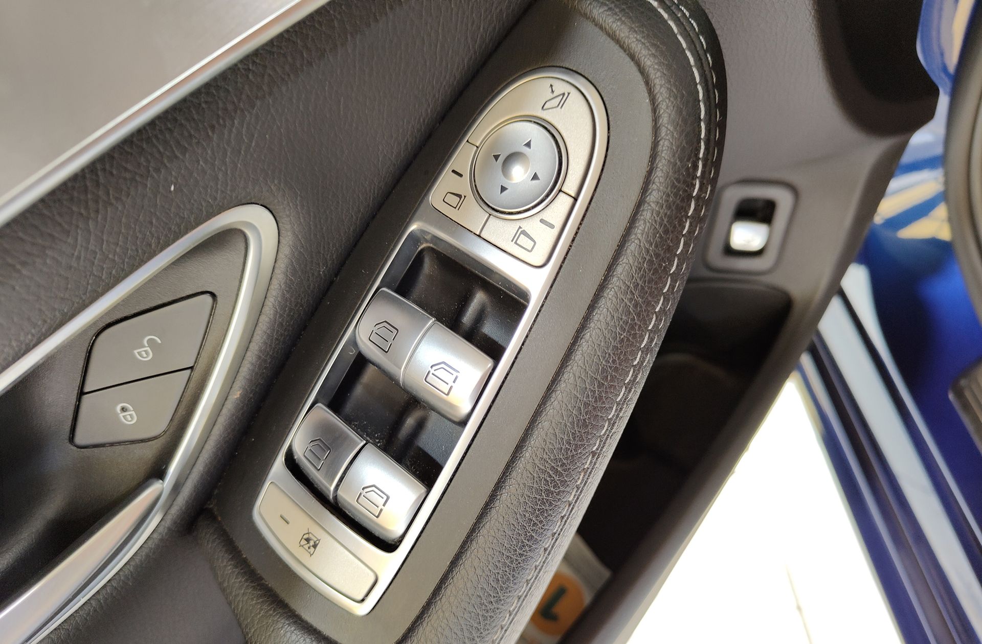 Mercedes-Benz Clase C 220 d Pack AMG - foto 33