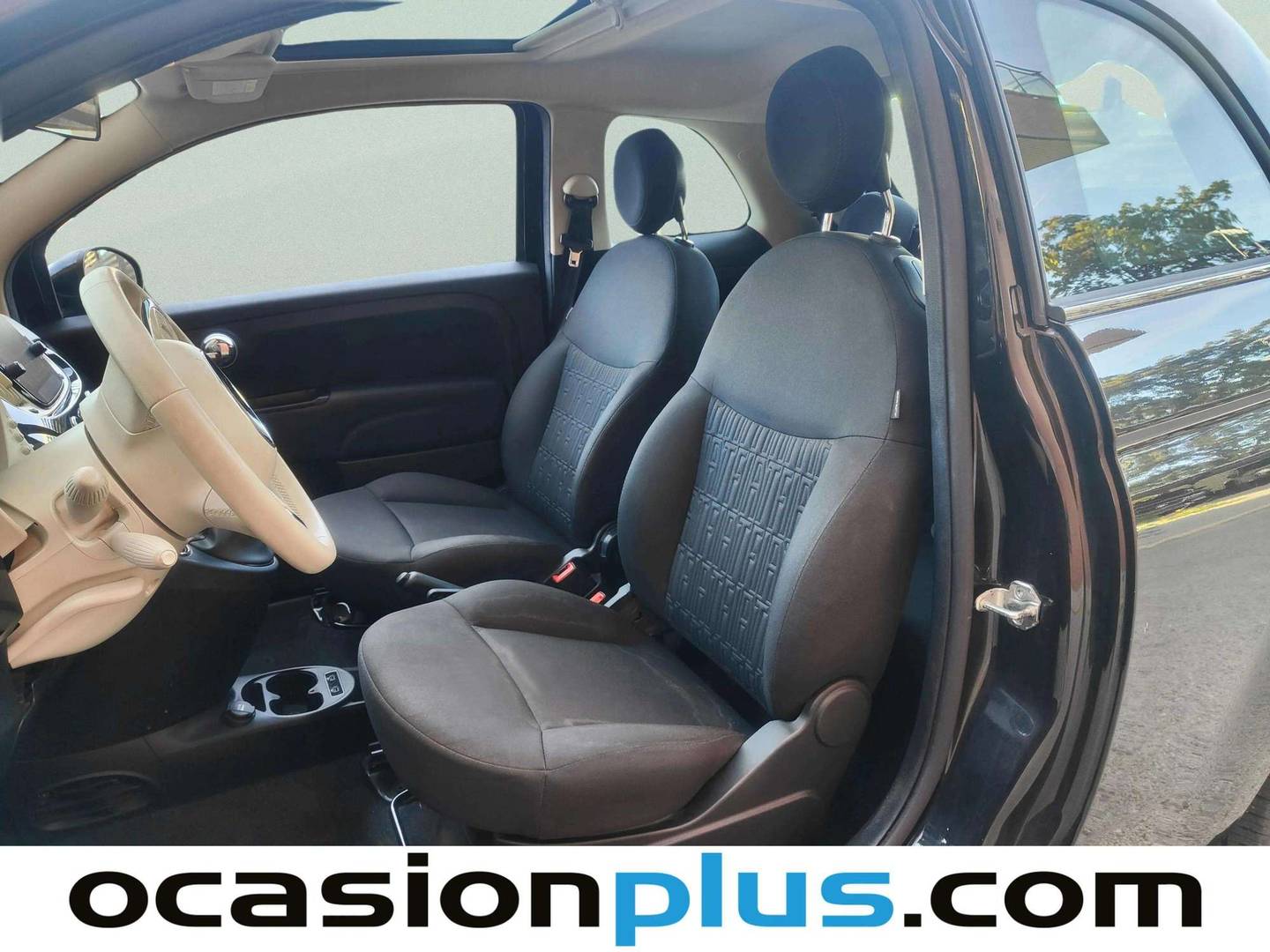 Foto asientos delanteros Fiat 500 Fiat 500 1.0 Hybrid Dolcevita (70 CV)