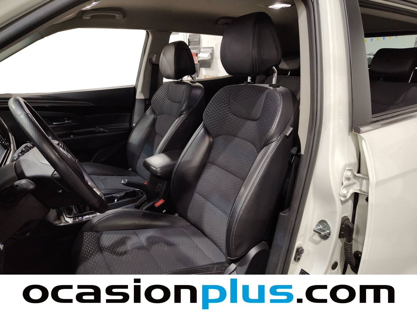 Foto asientos delanteros SsangYong Korando SsangYong Korando D16T Urban Plus Auto (136 CV)
