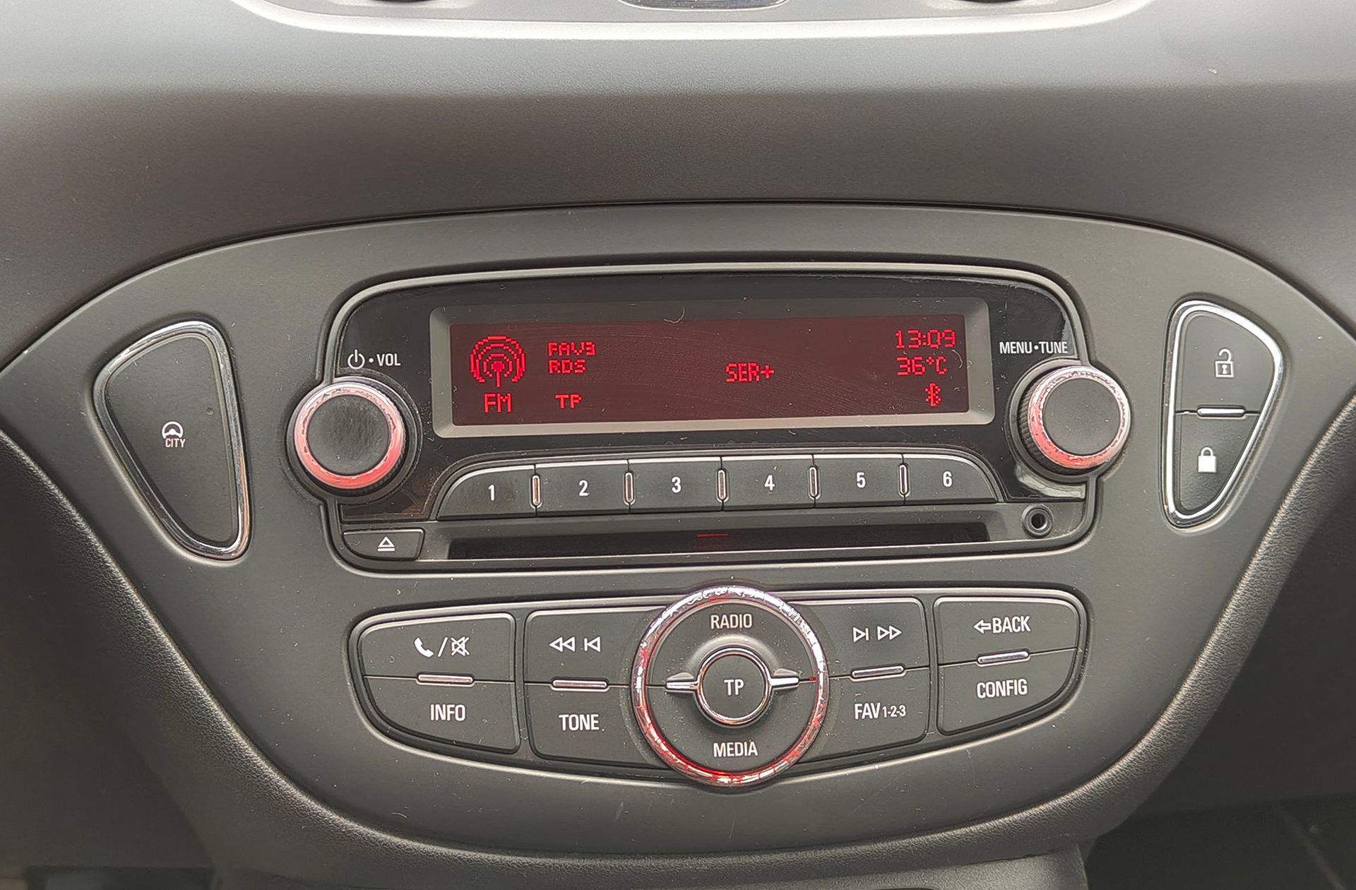 Opel Corsa 1.3 CDTI Business - foto 33