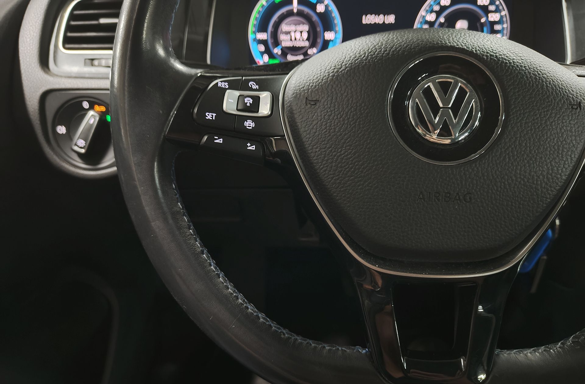 Volkswagen Golf e-Golf e-Golf ePower - foto 24