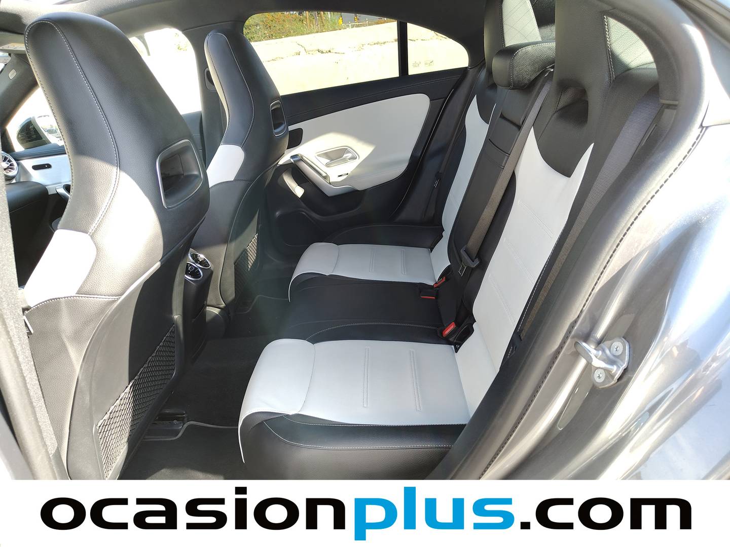 Foto asientos traseros Mercedes CLA Mercedes CLA 200 d (150 CV) Pack AMG