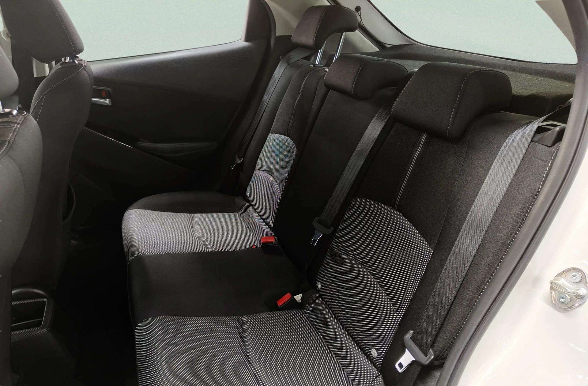 Mazda Mazda2 1.5 DE Luxury - foto 11