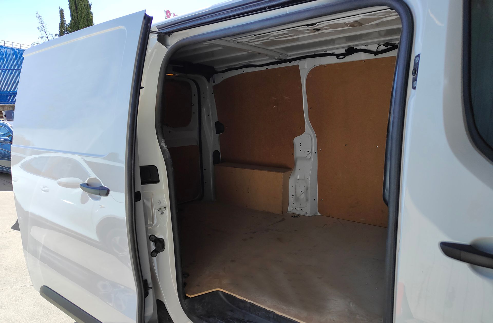 Opel Vivaro Furgon BlueHDi 120 - foto 14