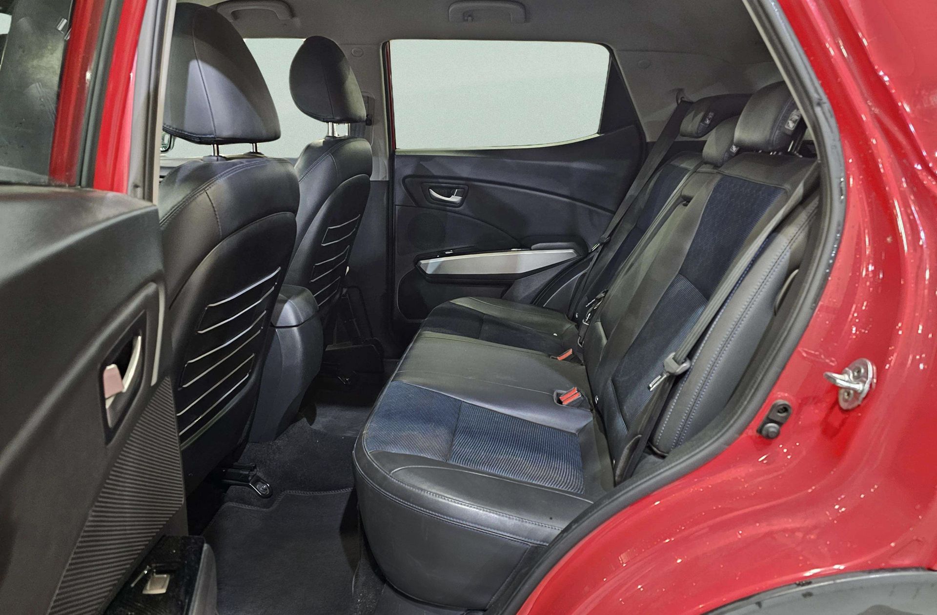 SsangYong Tivoli D16T Premium 4x2 - foto 12