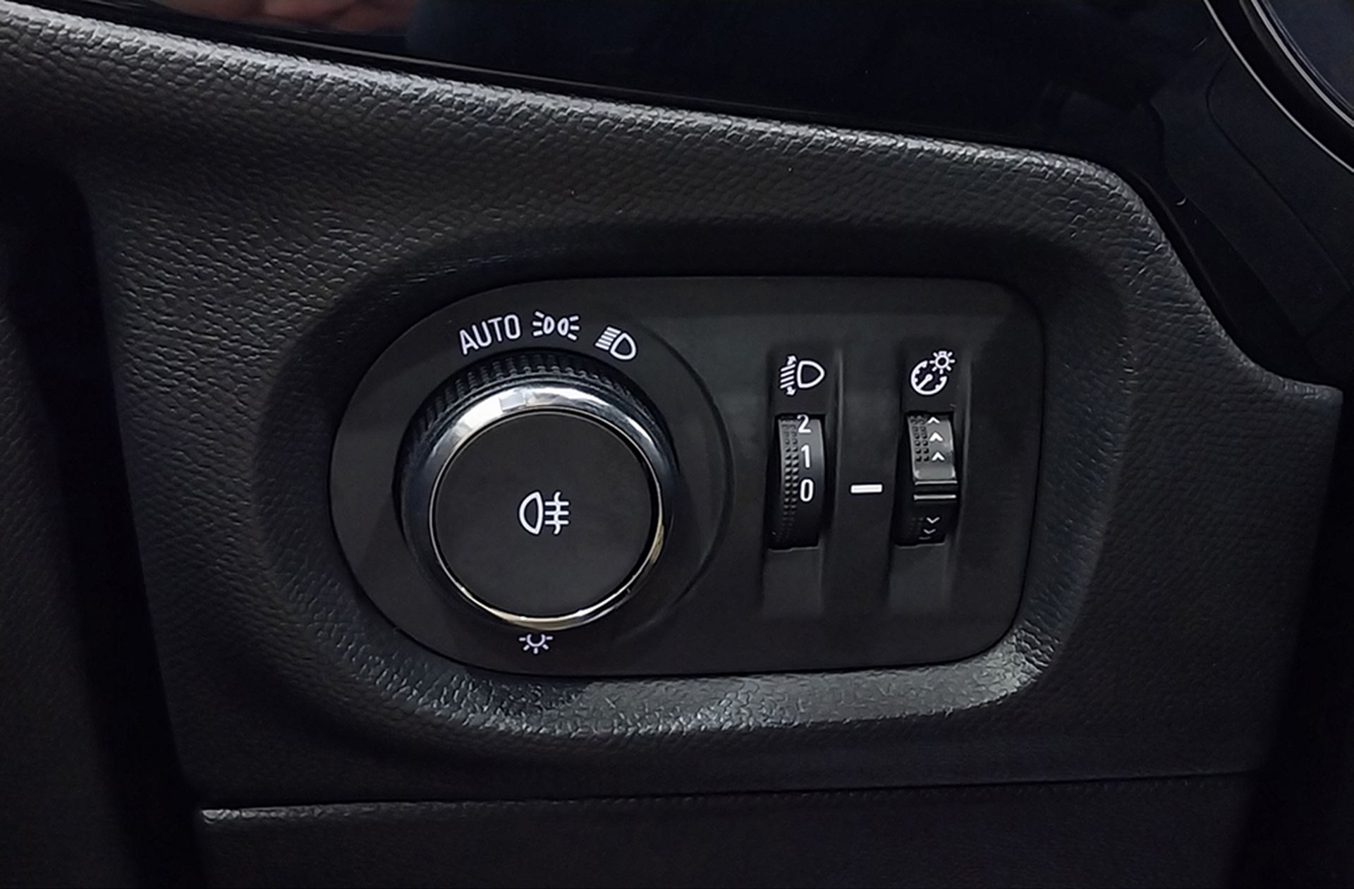Opel Corsa 1.2 T XHL Hybrid GS eDCT - foto 22