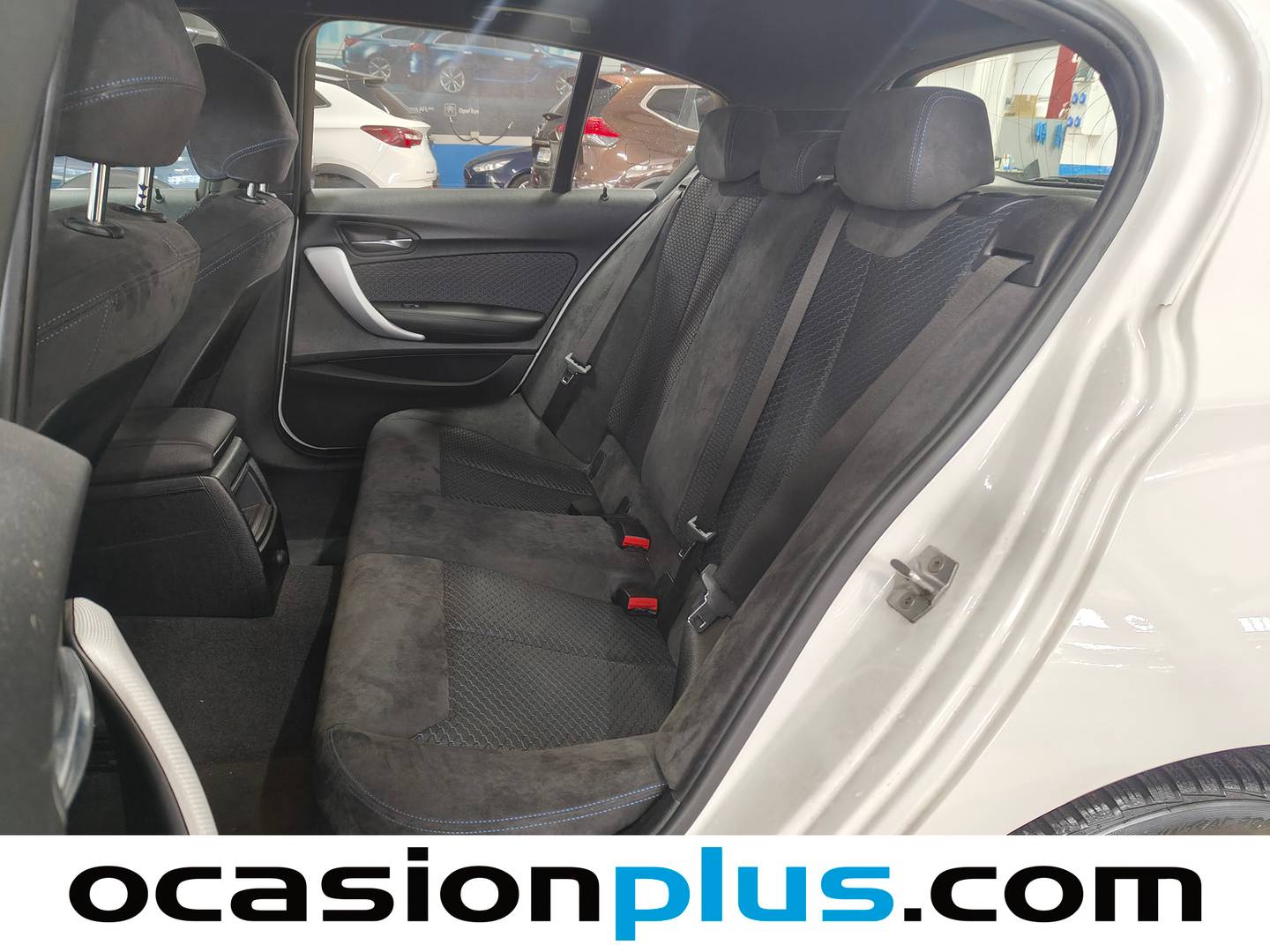 Foto asientos traseros BMW Serie 1 BMW Serie 1 118d (150 CV) Pack M