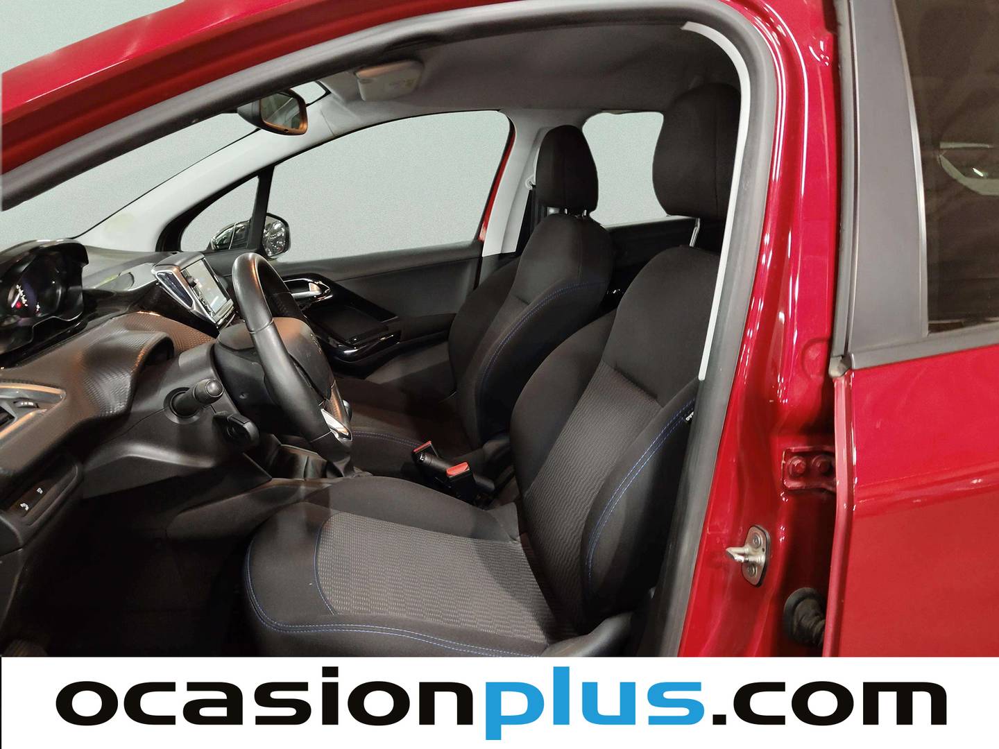 Foto asientos delanteros Peugeot 208 Peugeot 208 1.2L PureTech Signature (110 CV)