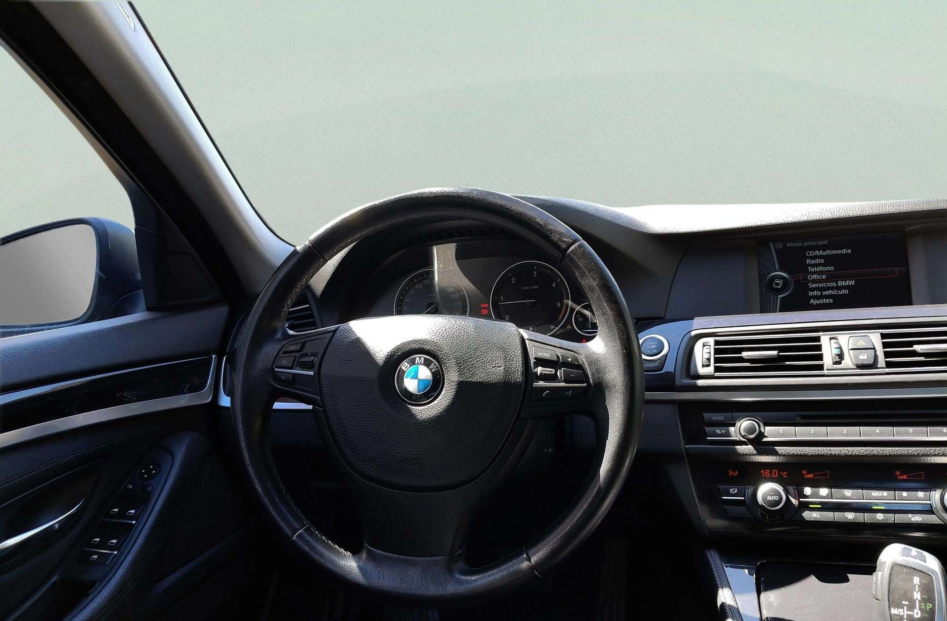 BMW Serie 5 520d - foto 20