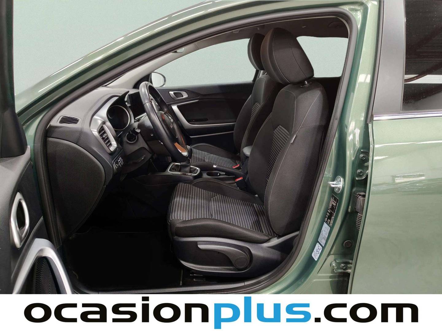 Foto asientos delanteros KIA Ceed KIA Ceed 1.0 T-GDI Drive (100 CV)