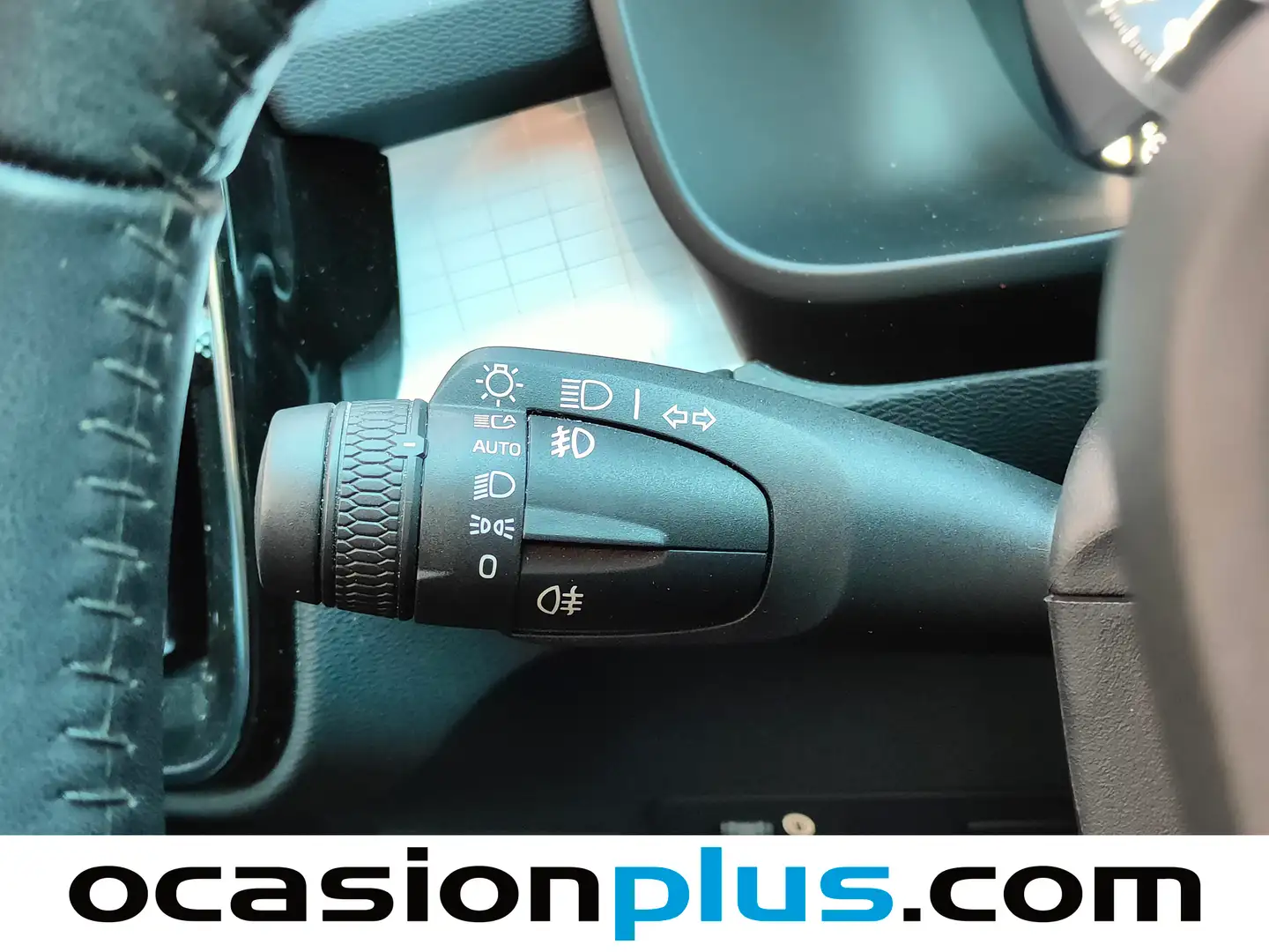 Foto Volvo XC40 Volvo XC40 T3 Momentum Pro Auto (163 CV)