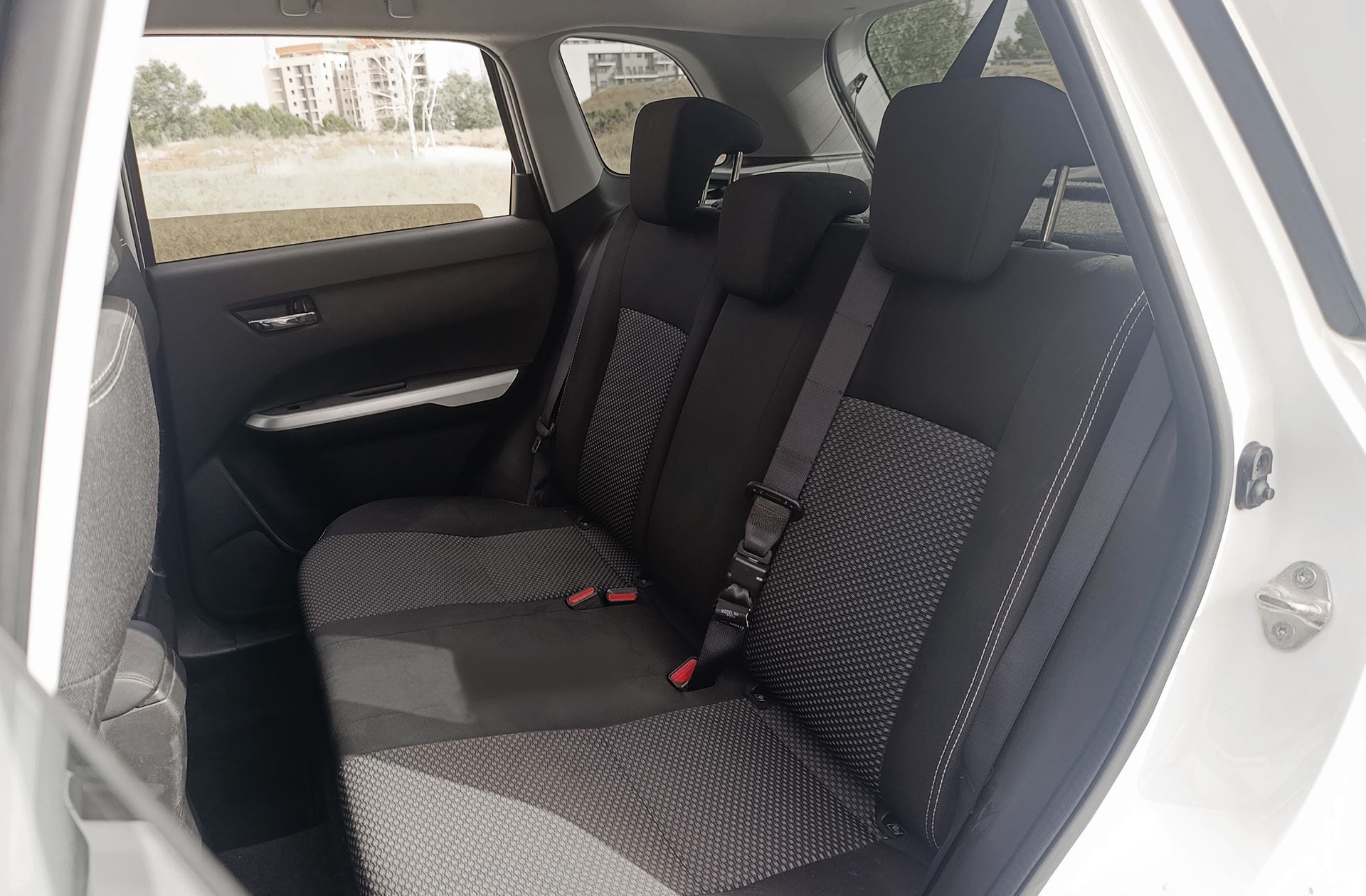 Suzuki Vitara 1.6 Ddis GLE 4WD - foto 13