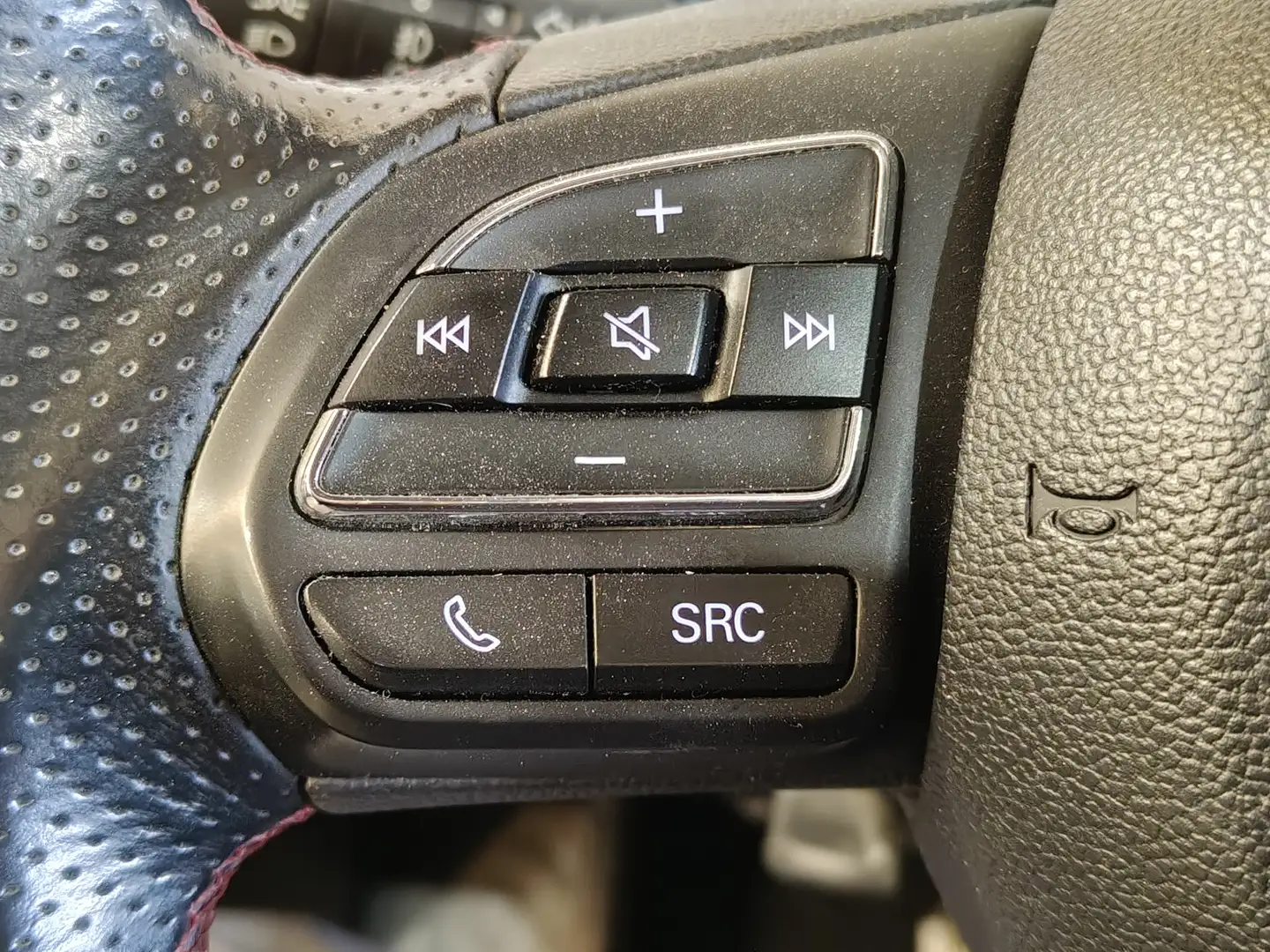 Foto MG HS MG HS 1.5 Turbo GDI Luxury DCT (162 CV)