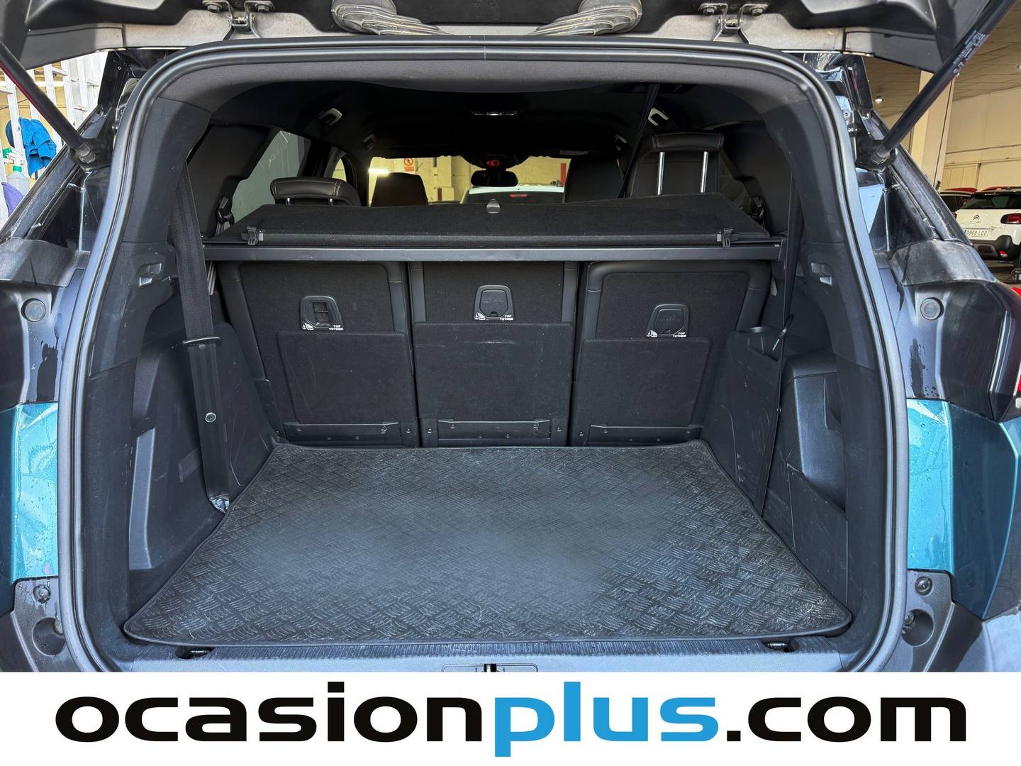 Foto Peugeot 5008 Peugeot 5008 BlueHDI 130 S&S GT Line EAT8 (130 CV)