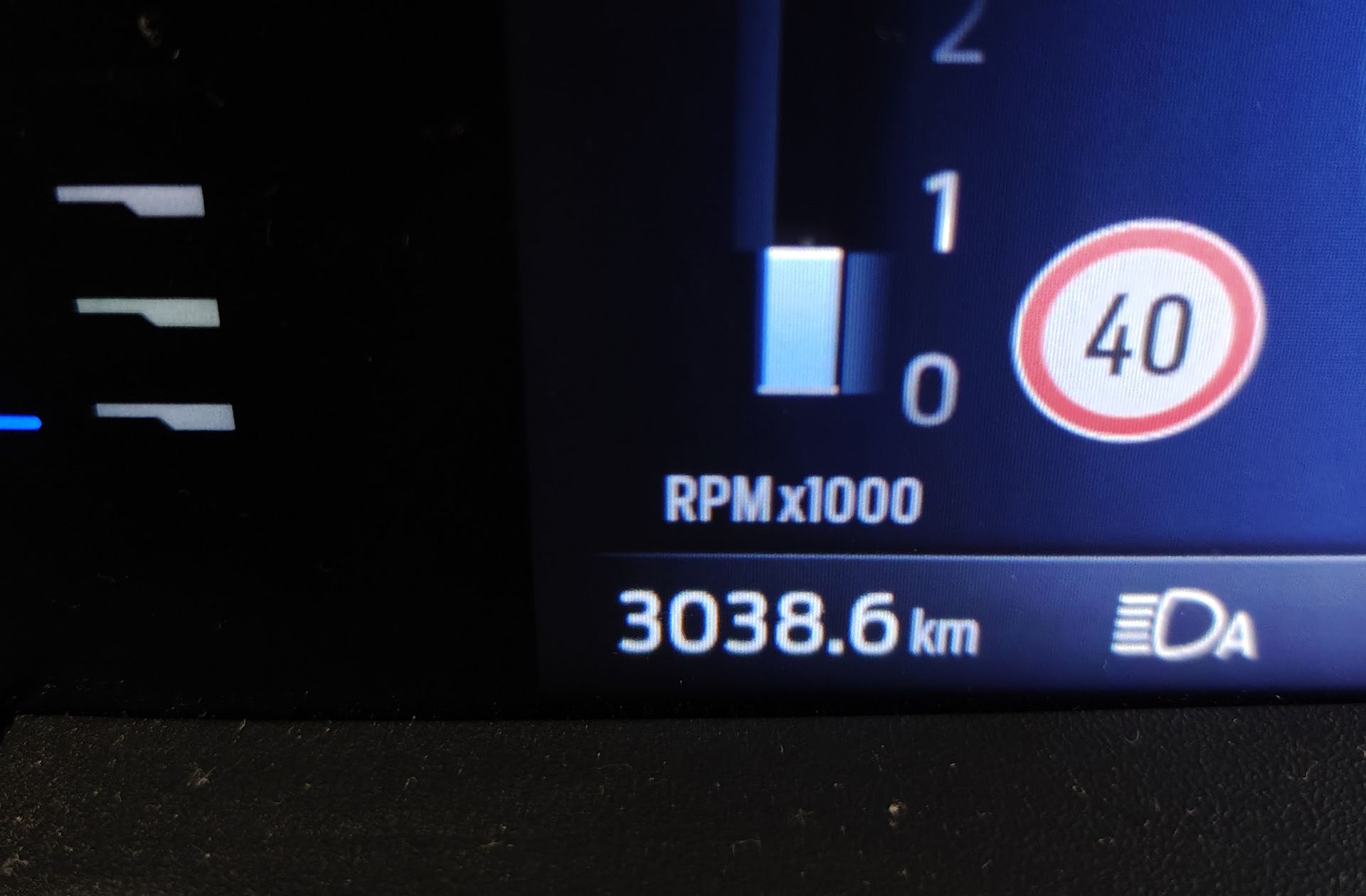 Ford Transit Furgon 1.5 EcoBlue Trend - foto 11