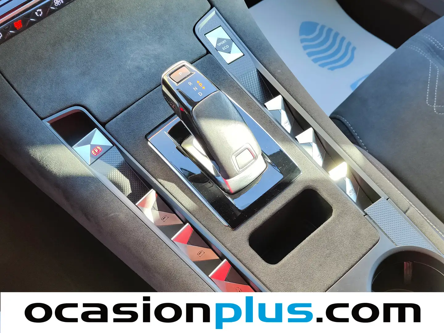 Foto DS DS 7 Crossback DS DS7 Crossback PureTech 180 Performance Line Auto (180 CV)