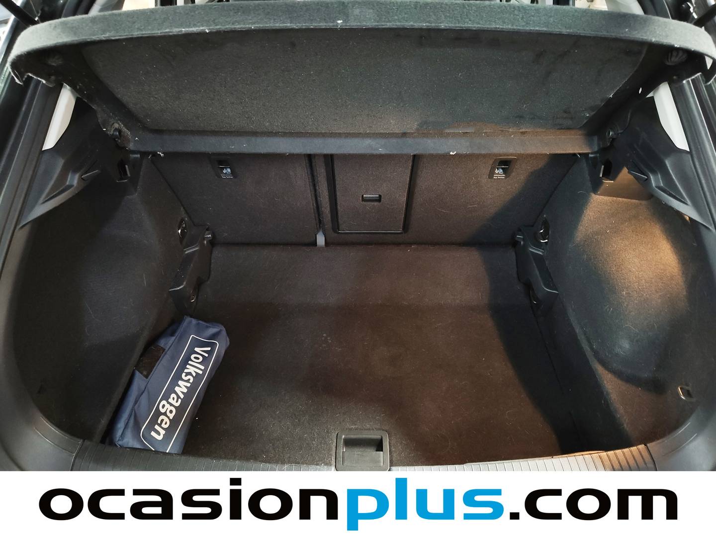 Foto Volkswagen T-Roc Volkswagen T-Roc Advance 1.0 TSI (115 CV)