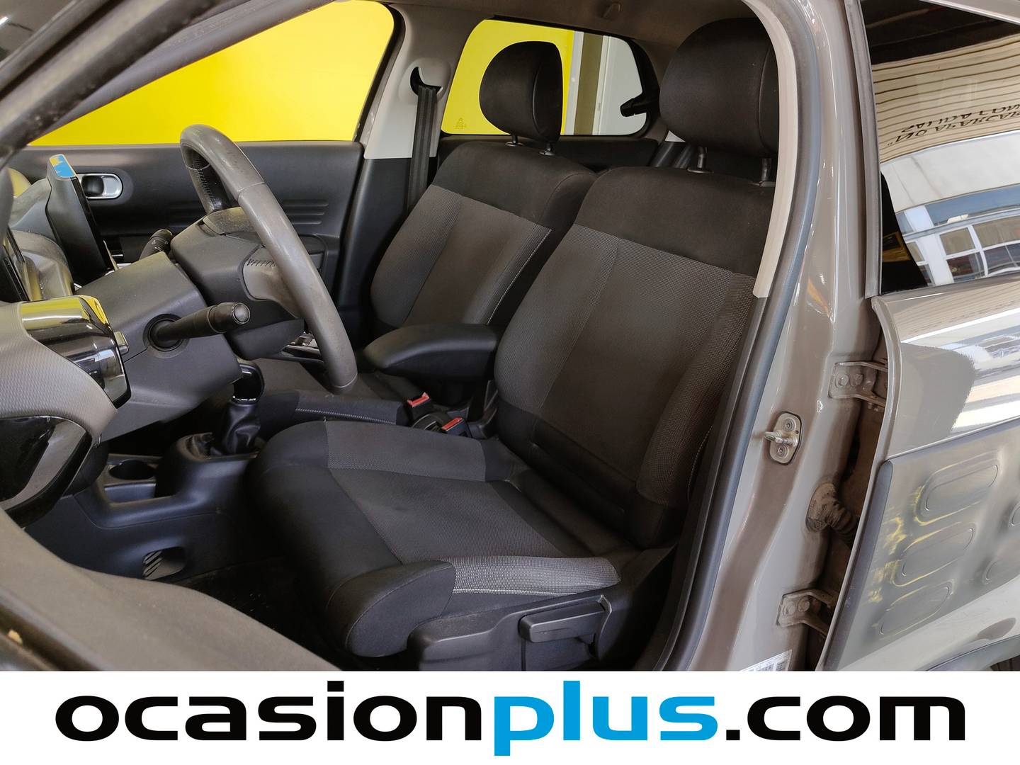Foto asientos delanteros Citroën C4 Cactus Citroën C4 Cactus BlueHDi 100 Shine (100 CV)