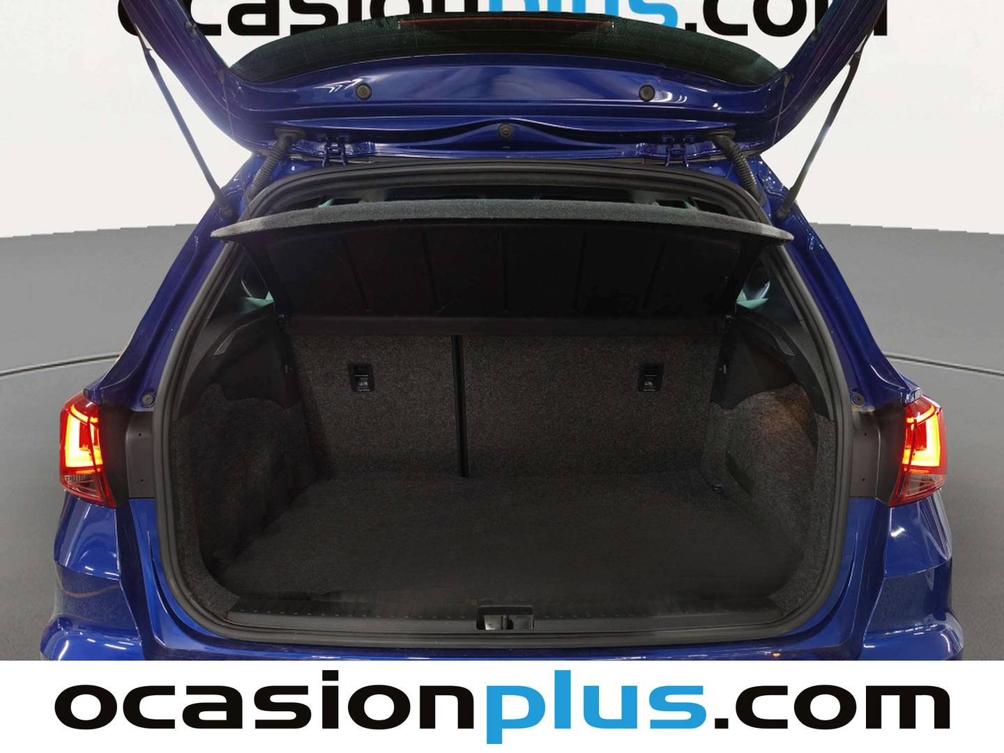 Foto asientos delanteros Seat Arona Seat Arona 1.0 TGI GNC FR (90 CV)