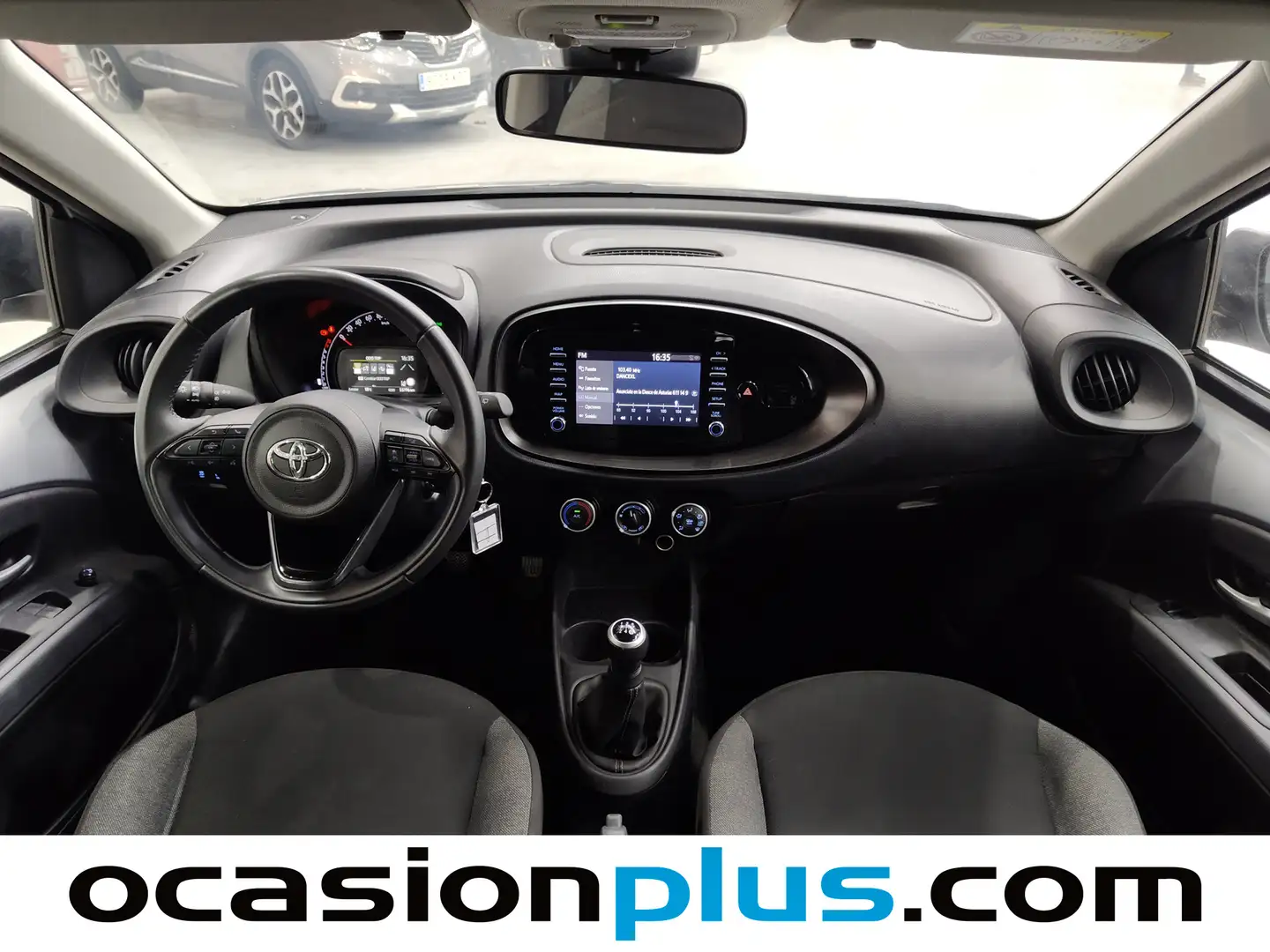 Foto Toyota Aygo X Cross Toyota Aygo X Cross 1.0 VVT-I Play  (72 CV)