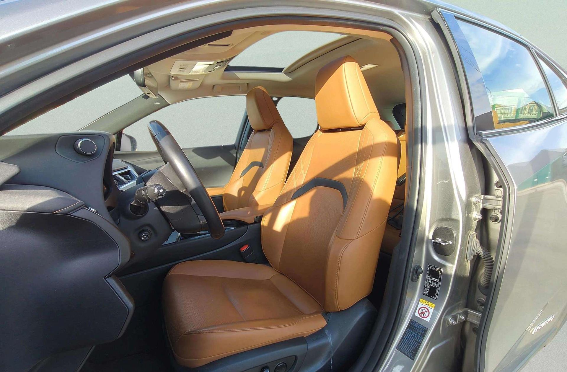 Lexus UX 250h Luxury - foto 14