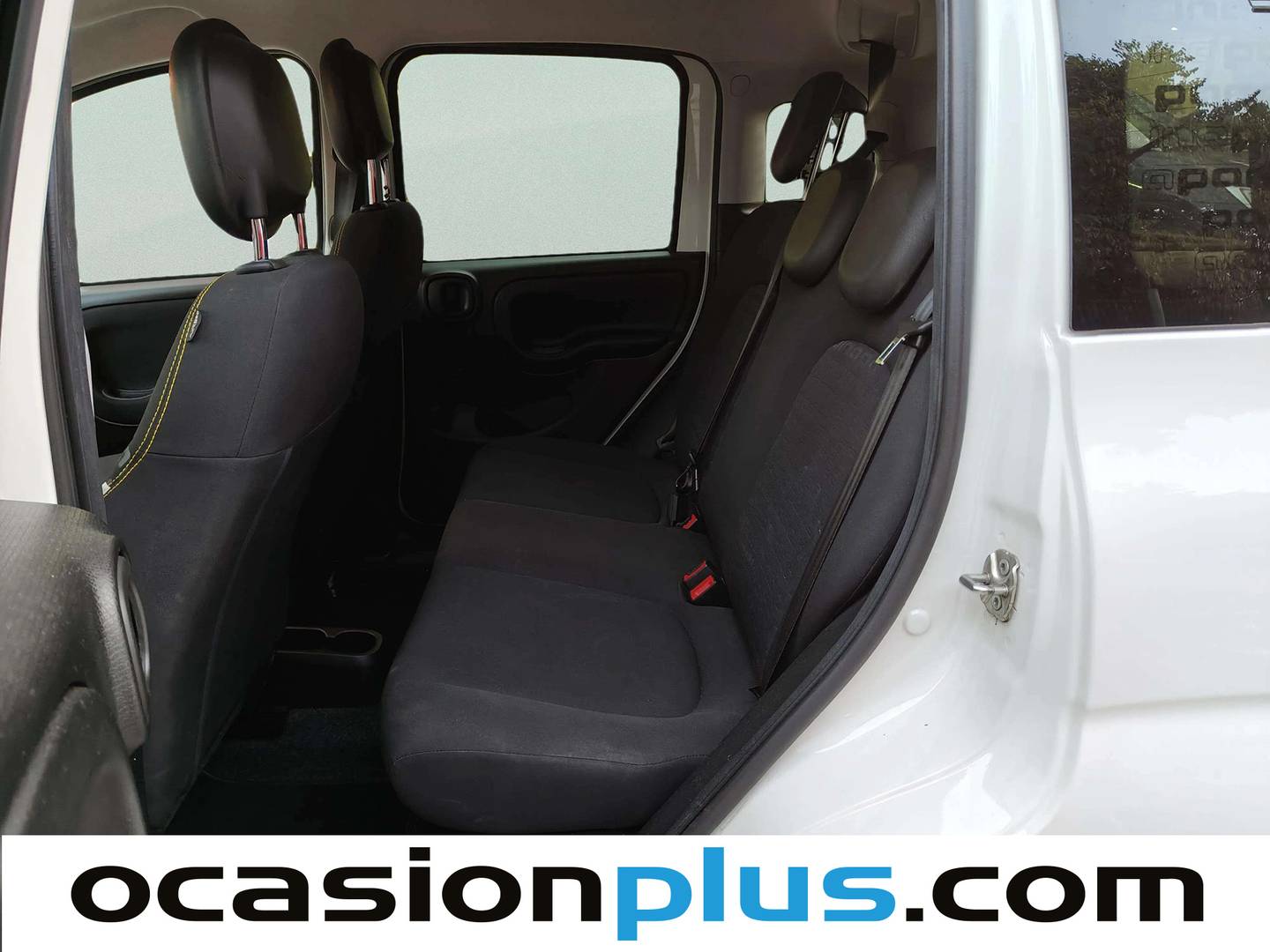 Foto asientos traseros Fiat Panda Fiat Panda 1.0 Hybrid Pandina 51 kW (70 CV)