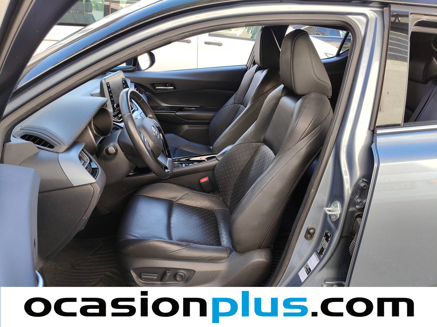 Foto asientos delanteros Toyota C-HR Toyota C-HR 180H Advance Luxury (184 CV)