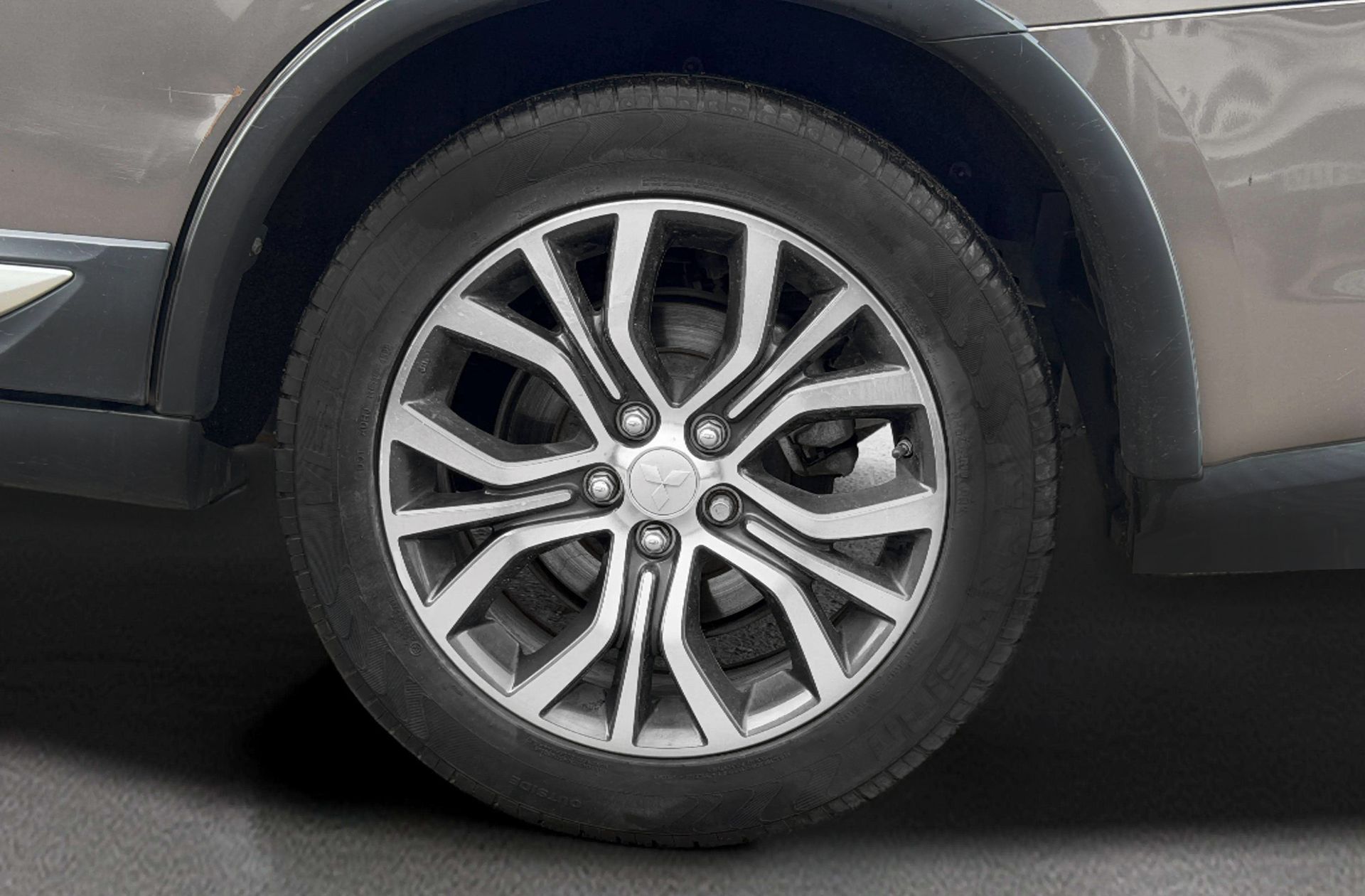 Mitsubishi Outlander 220 DI-D Motion 2WD - foto 29