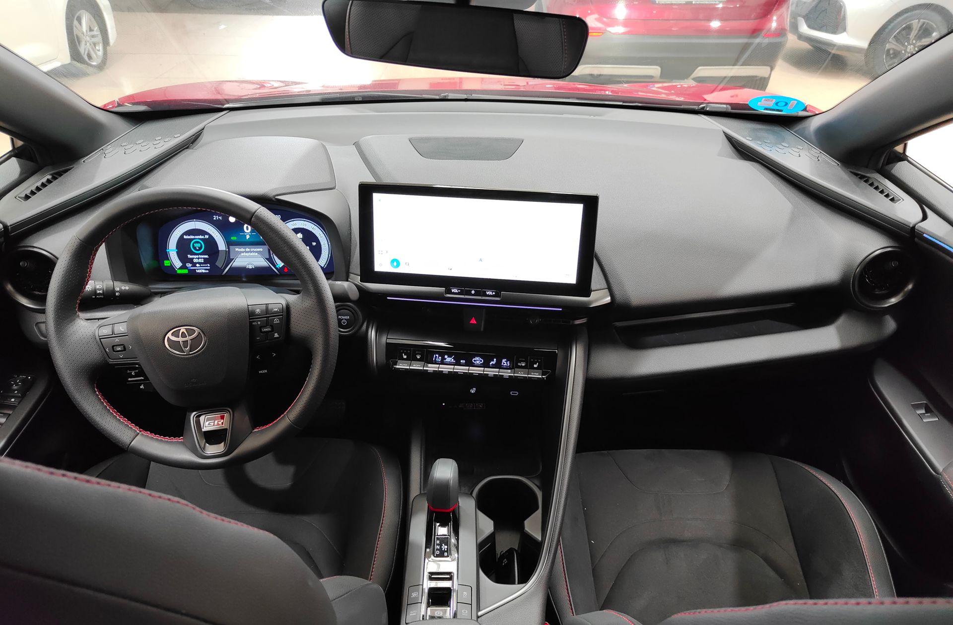 Toyota C-HR 220PH GR Sport - foto 6