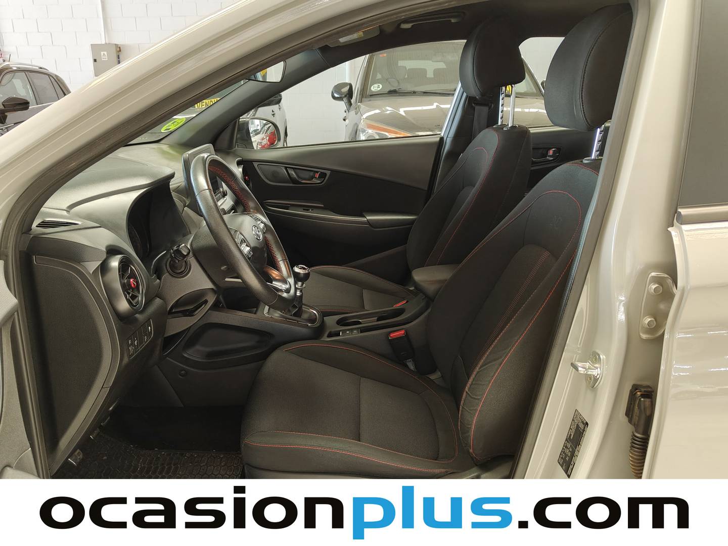 Foto asientos delanteros Hyundai Kona Hyundai Kona 1.0 TGDi N Line 30 Aniversario 4x2 (120 CV)