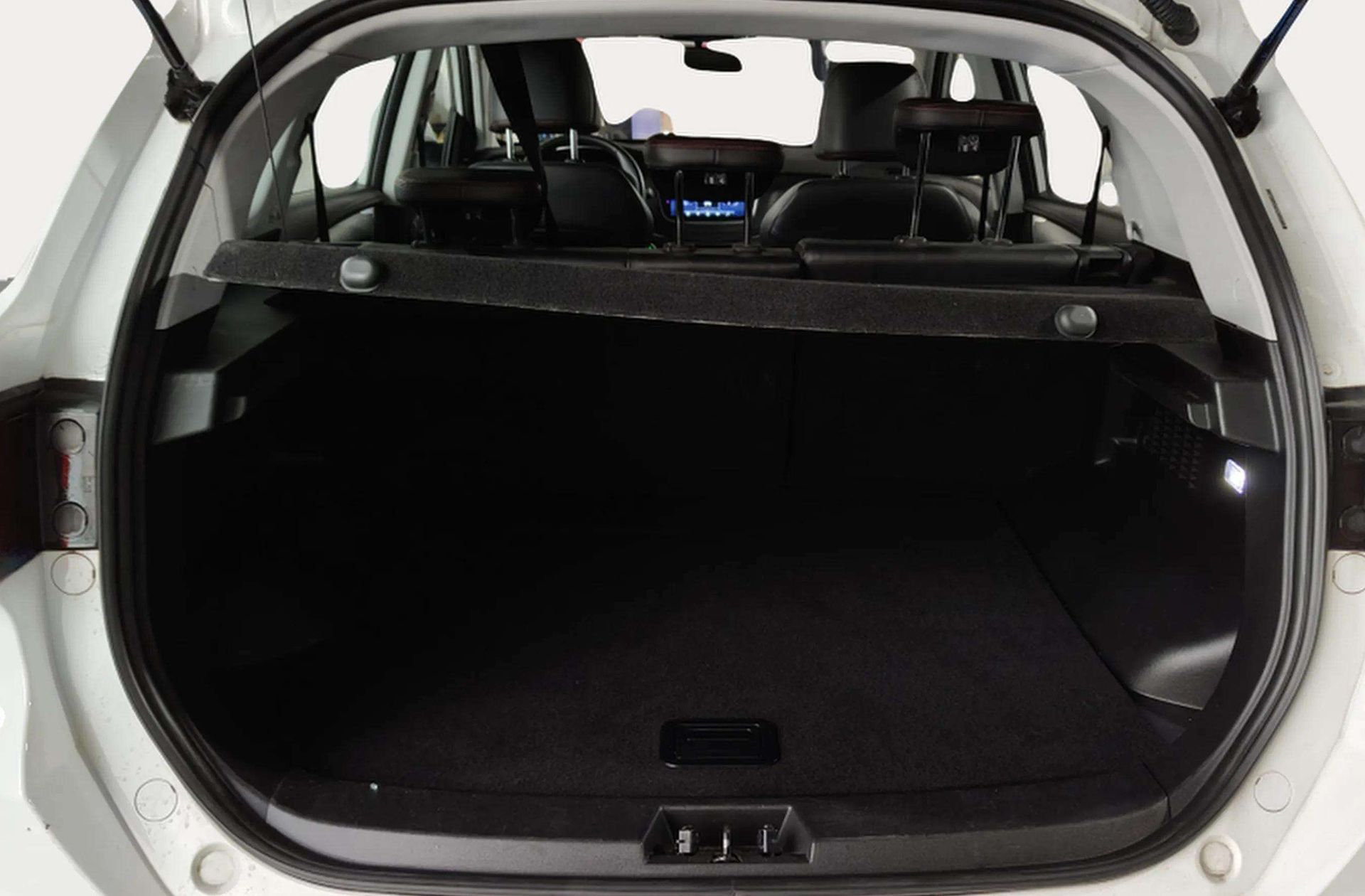 SWM G01 1.5T Luxury - foto 14