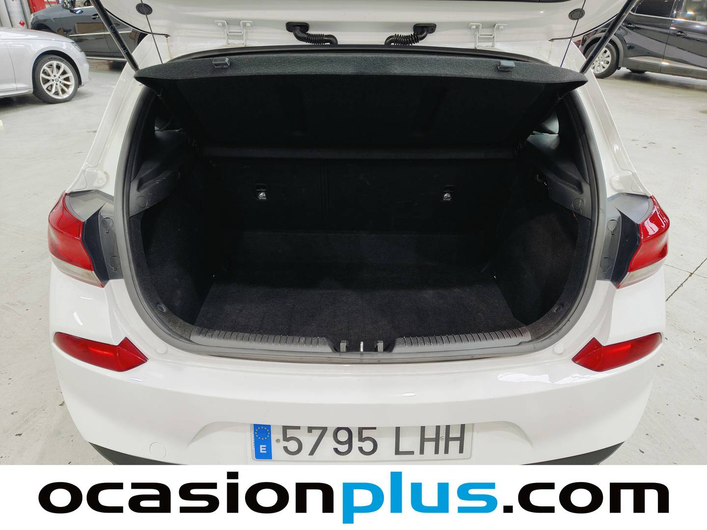 Fotos maletero Hyundai i30 Hyundai i30 1.6 CRDI Klass (116 CV)
